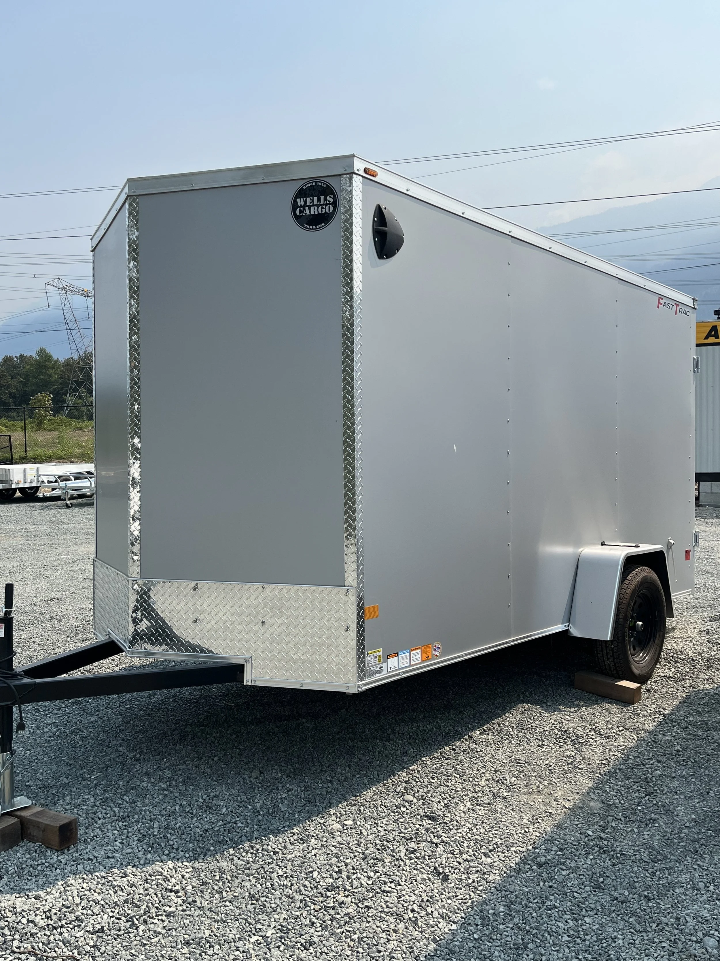 Wells Cargo FastTrac Deluxe 6 X 12 Enclosed Cargo