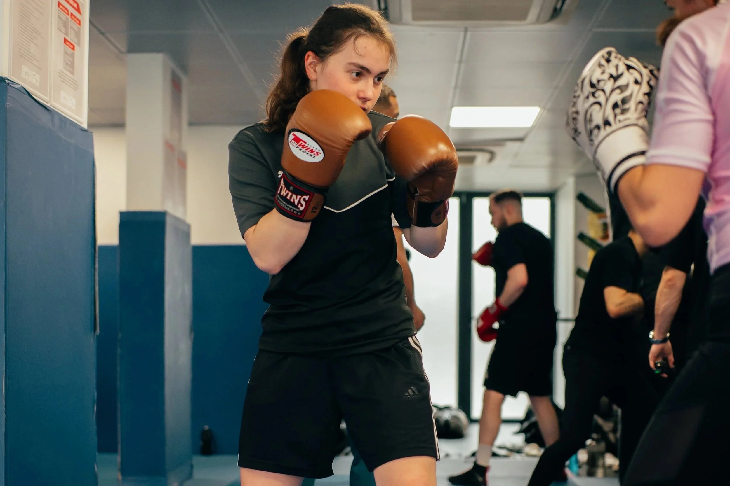 Commencer les sports de combat : ta première fois chez clinch