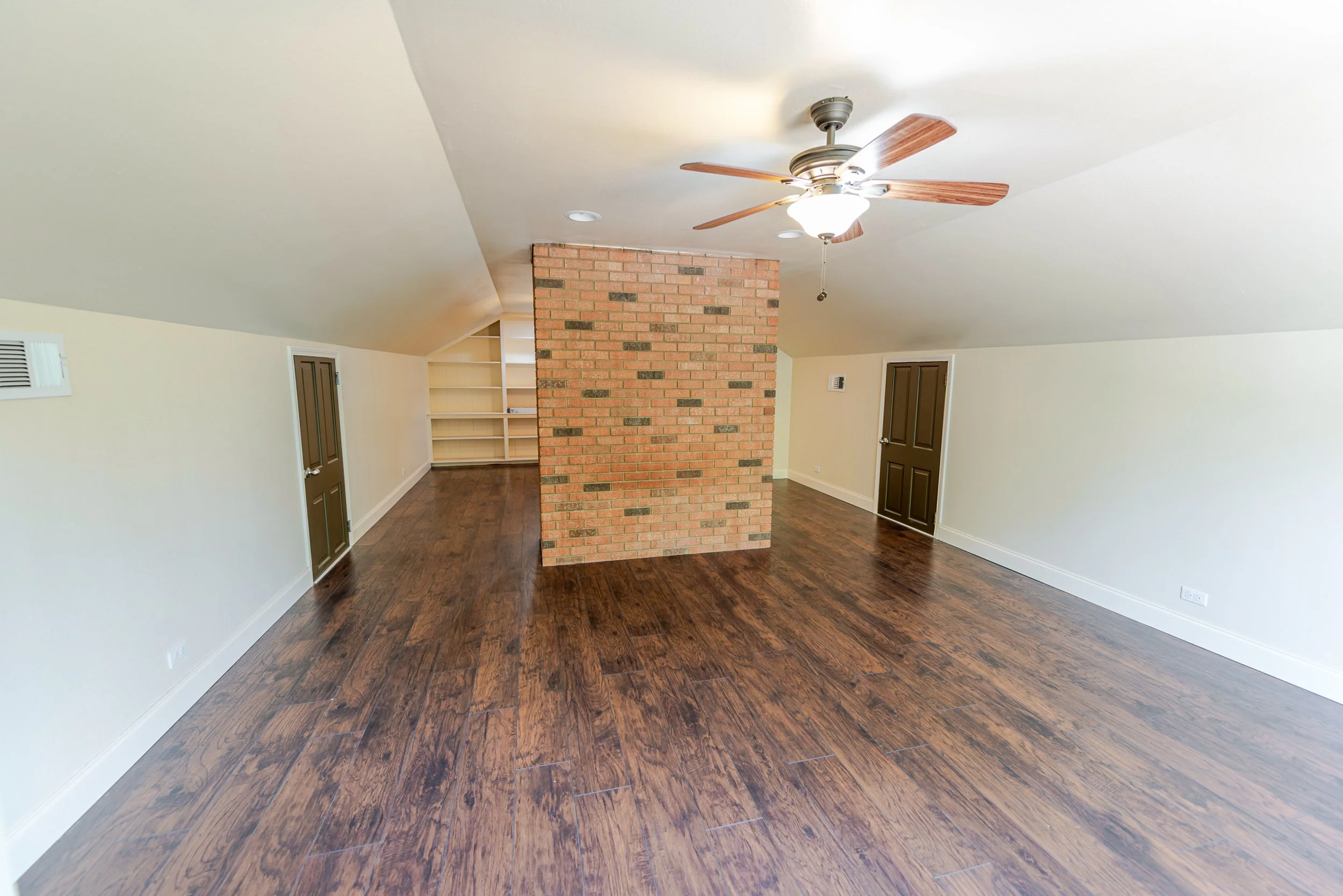 1010 Willliams St-36.jpg