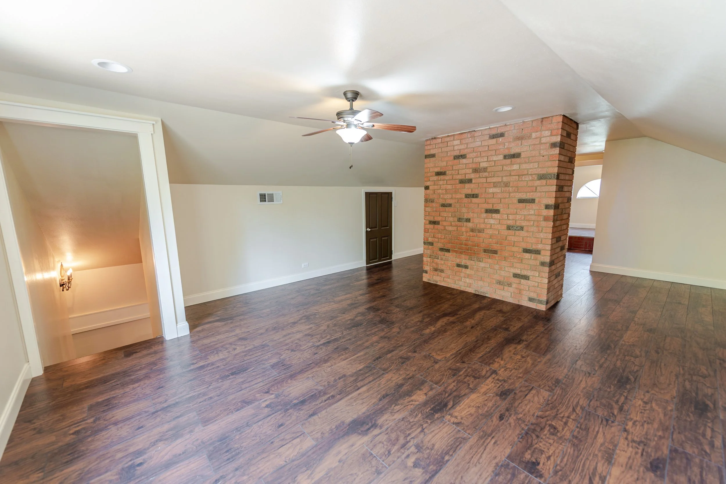 1010 Willliams St-37.jpg