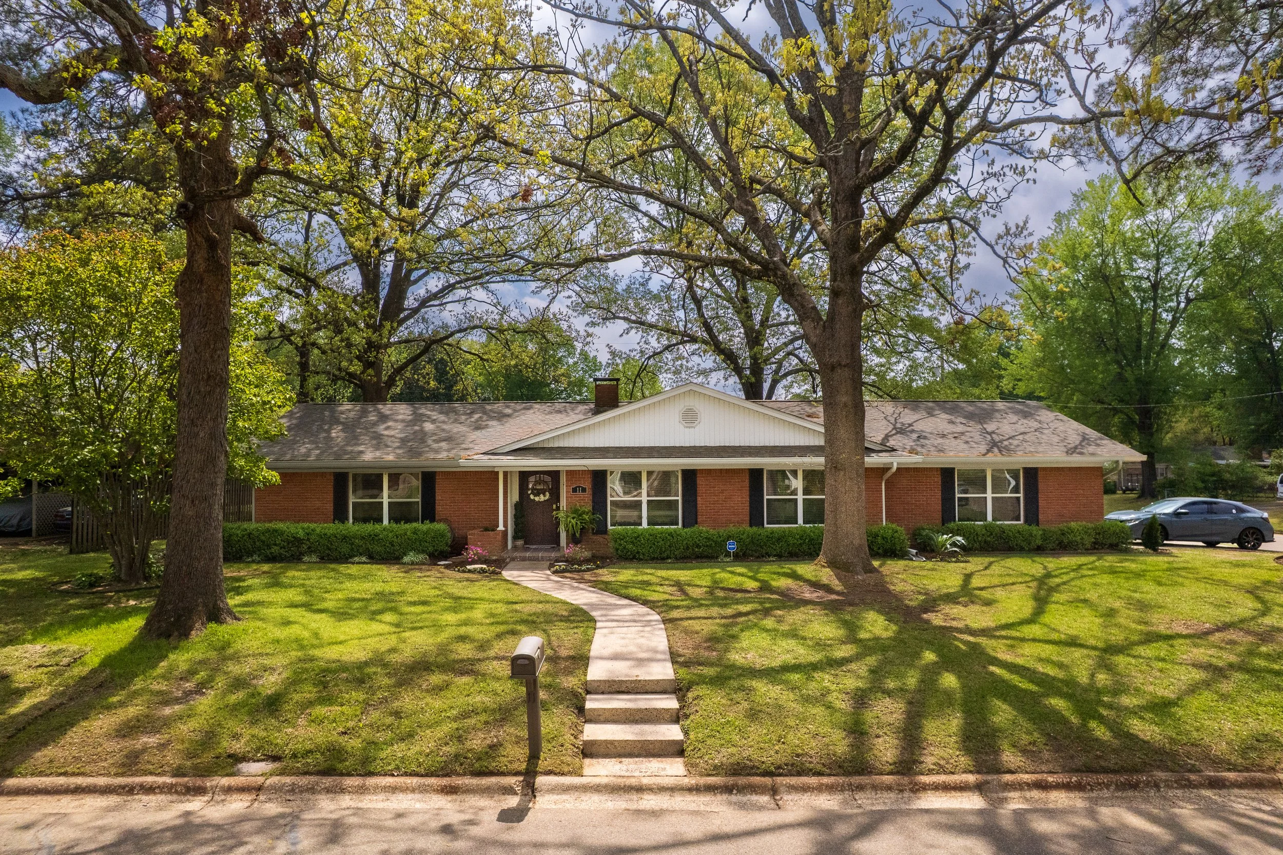 11 Lambeth Cir4.jpg