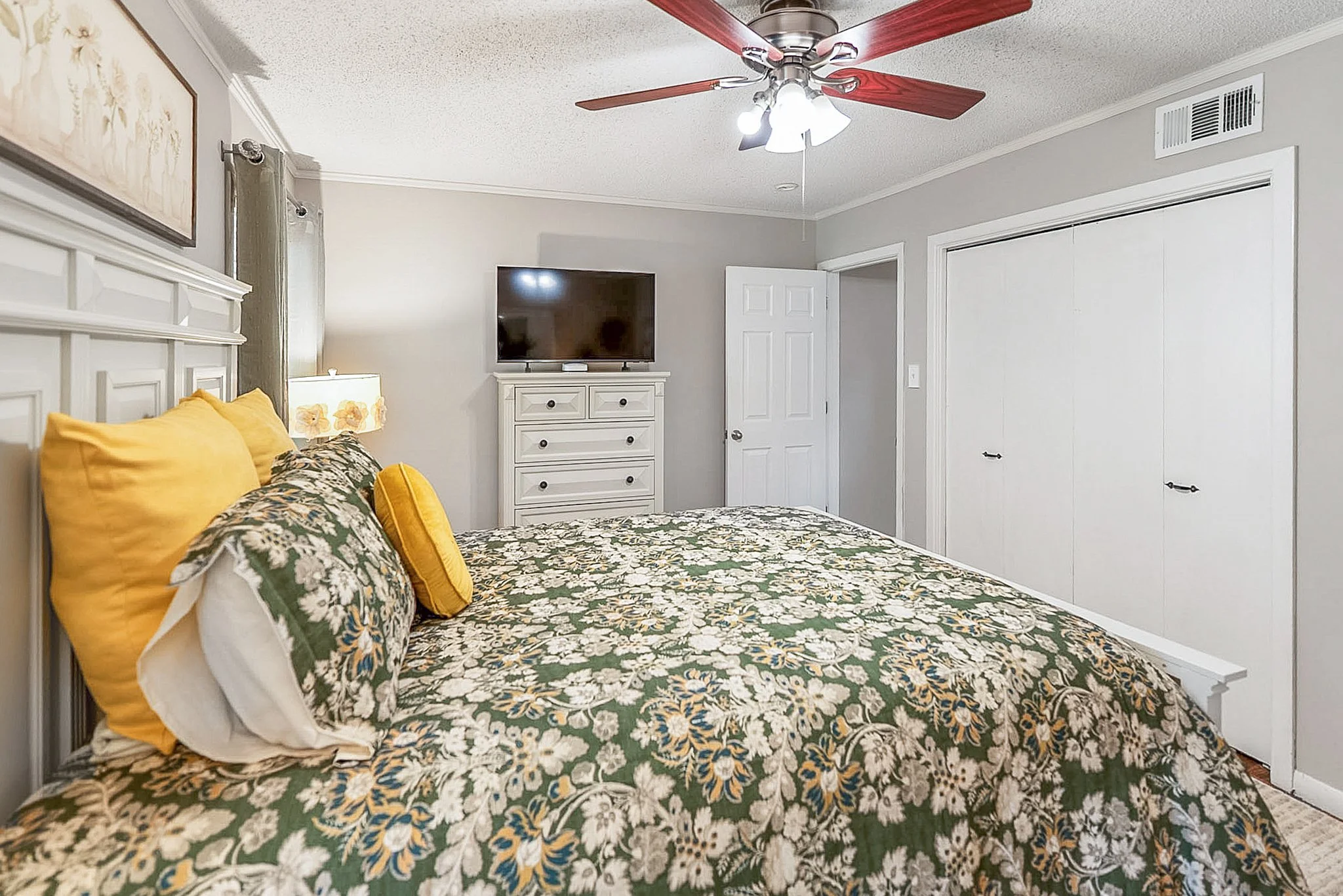 11 Lambeth Cir18.jpg
