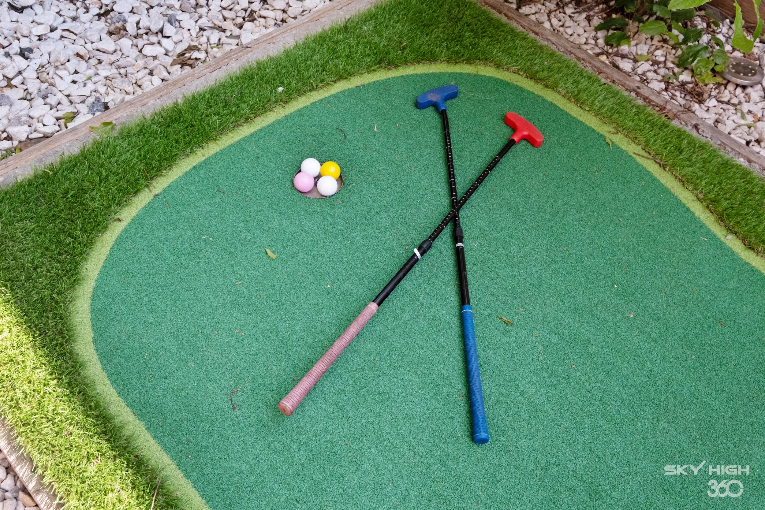 Modern-Hog-Pad-Backyard-06.jpg