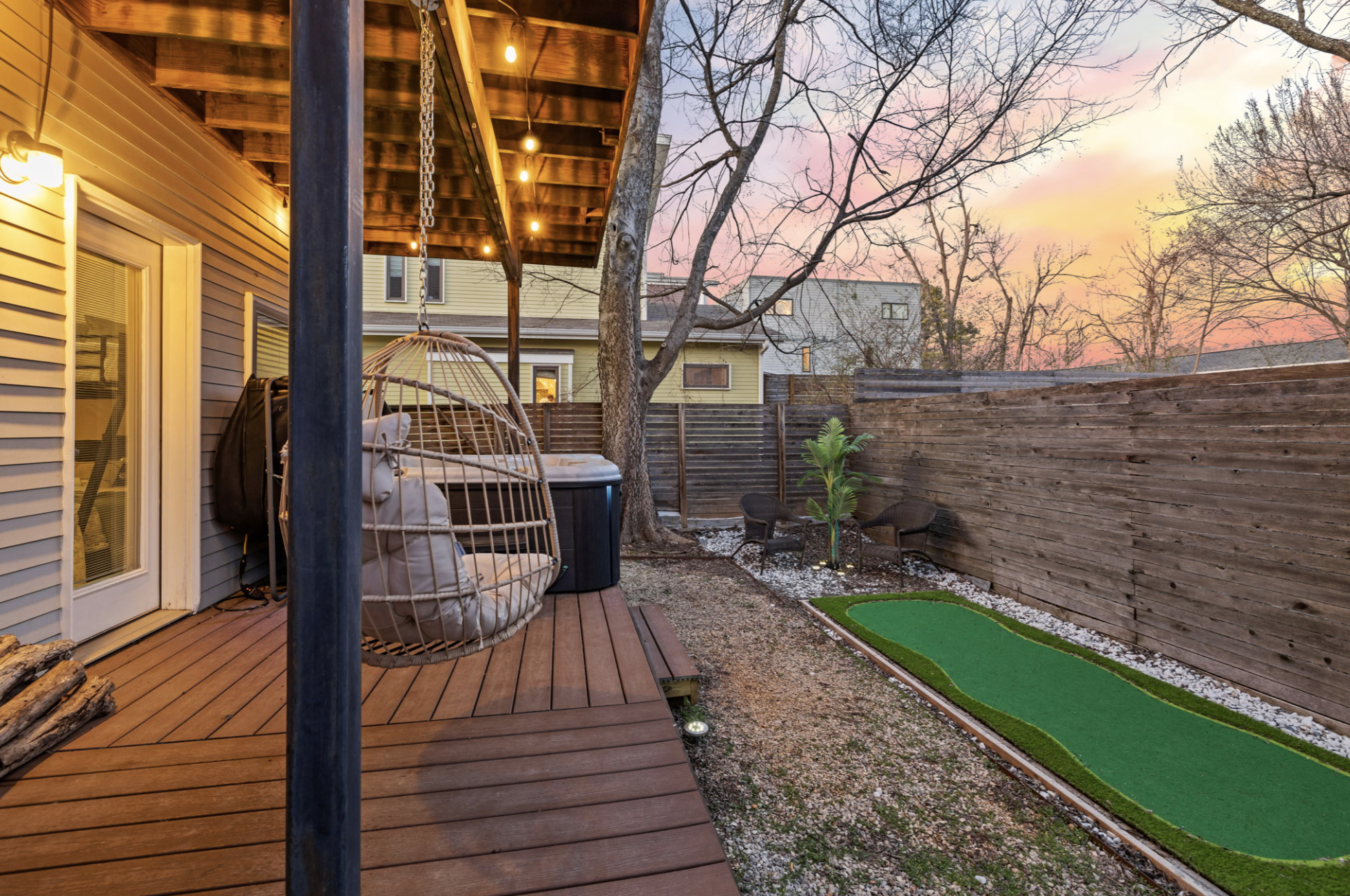 Modern-Hog-Pad-Backyard-02.PNG