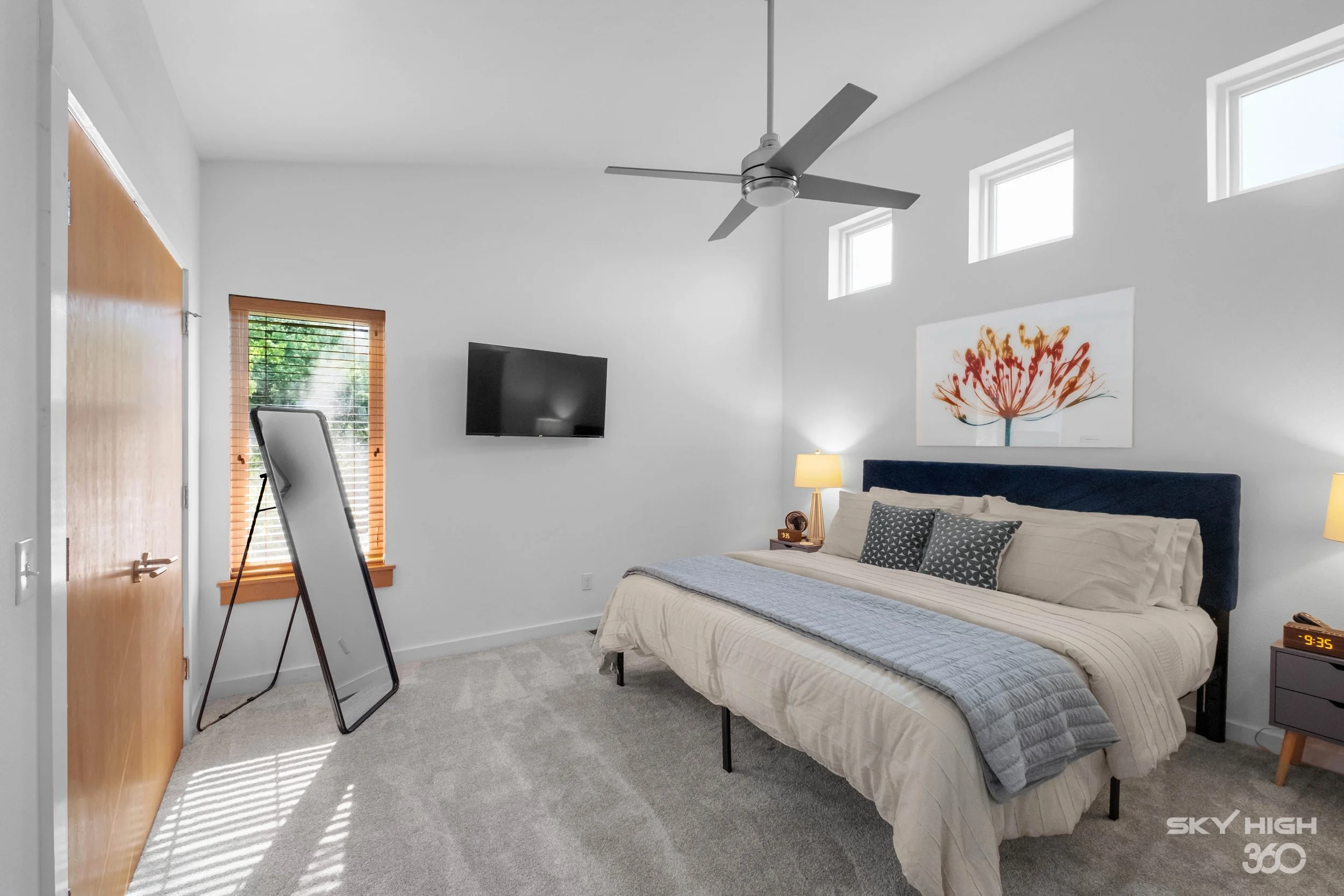Modern-Hog-Pad-PrimaryBedroom-01.jpg