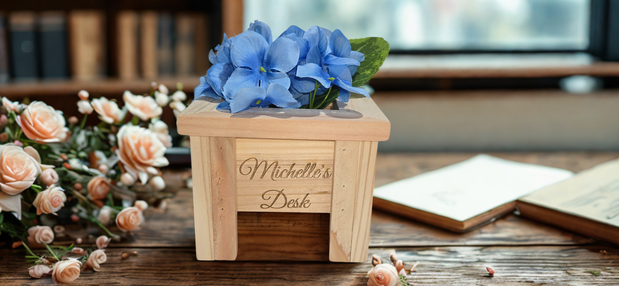 Michelles Mini Cedar Planter.png
