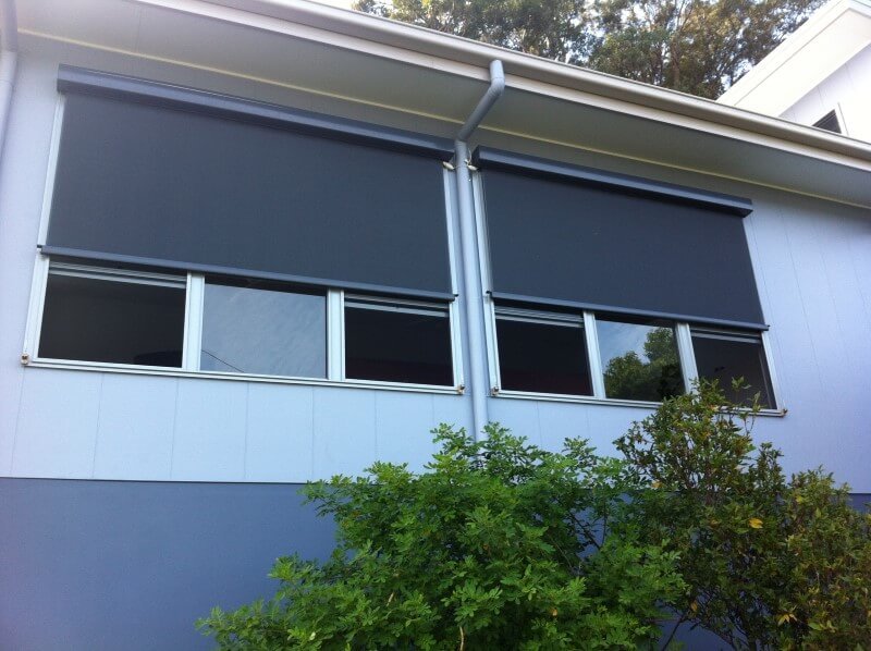 Wire guide blinds in canvas or woven mesh