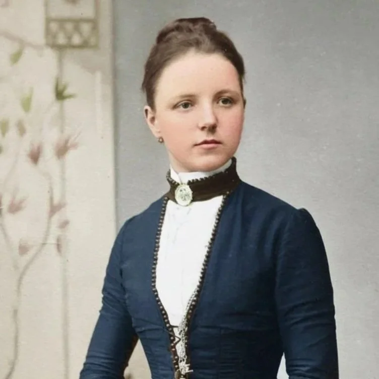19th+century+girl+copy2.jpg