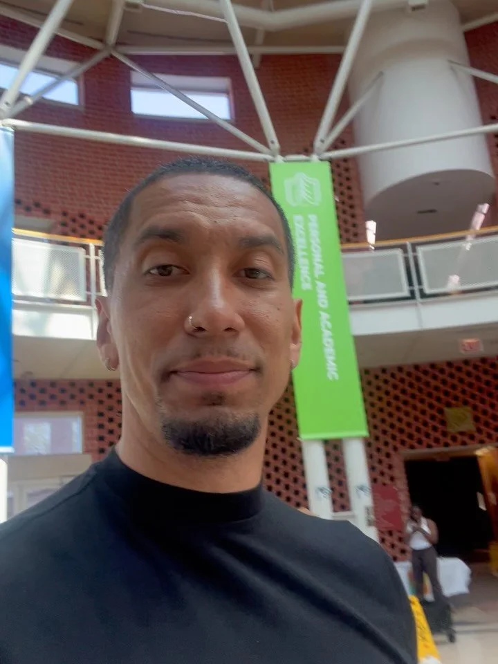 It is always an honor to serve the Chicago State Community. This has become one of the communities that I hold very dear to my heart. Thank you to Dr. Christine Brown and @wellnessambassadors_csu for your continued trust in my leadership. ✌🏽🖤