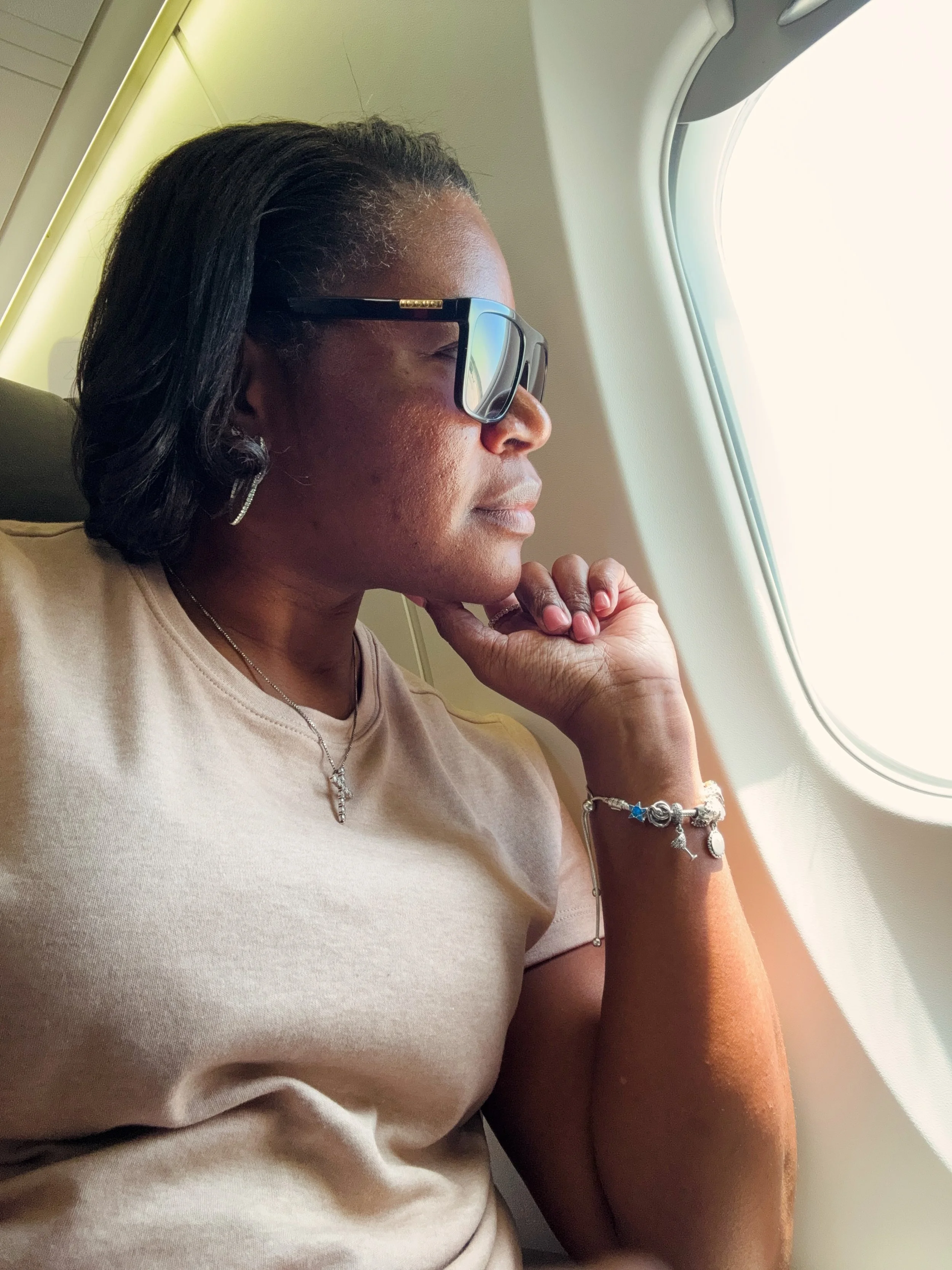 Where&rsquo;s your next Window Seat dream vacation? ✈️🌎Follow @leonapartisluxetravel for more travel inspiration