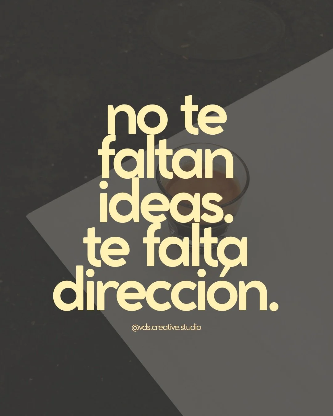 cuando tienes direcci&oacute;n, cada post tiene un prop&oacute;sito. Cada pieza trabaja para tu negocio.

Eso es lo que separa el contenido que existe del contenido que funciona.

&iquest;Tu contenido tiene direcci&oacute;n &mdash; o solo existe?

#V