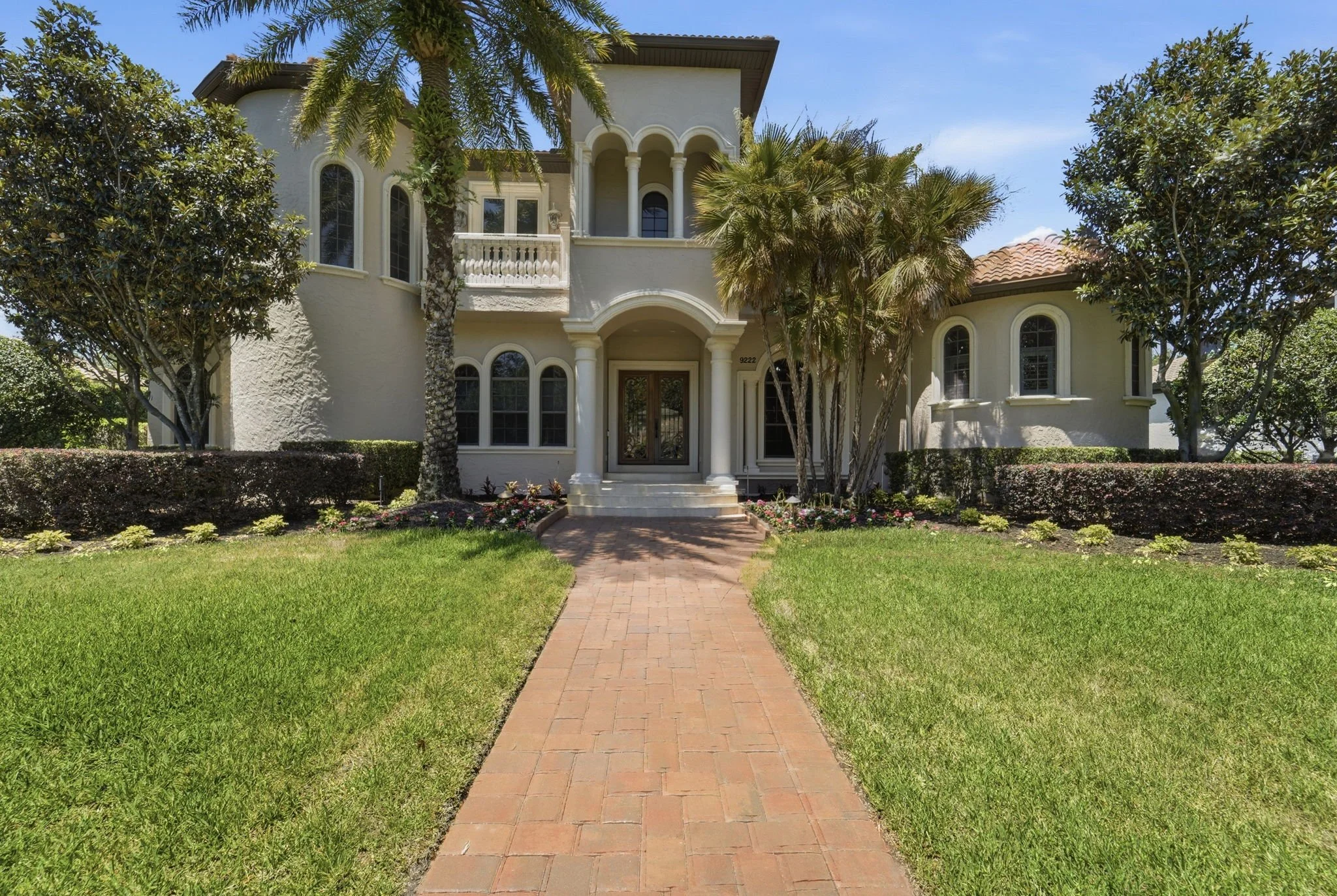 Lakefront Luxury Residence