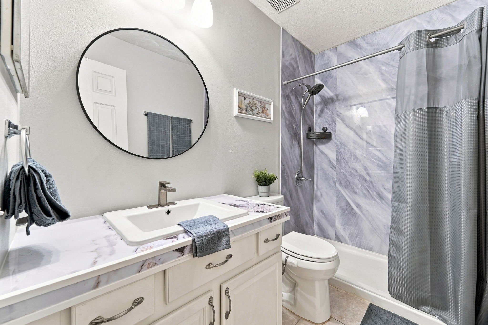 10-bathroom-detail.jpg