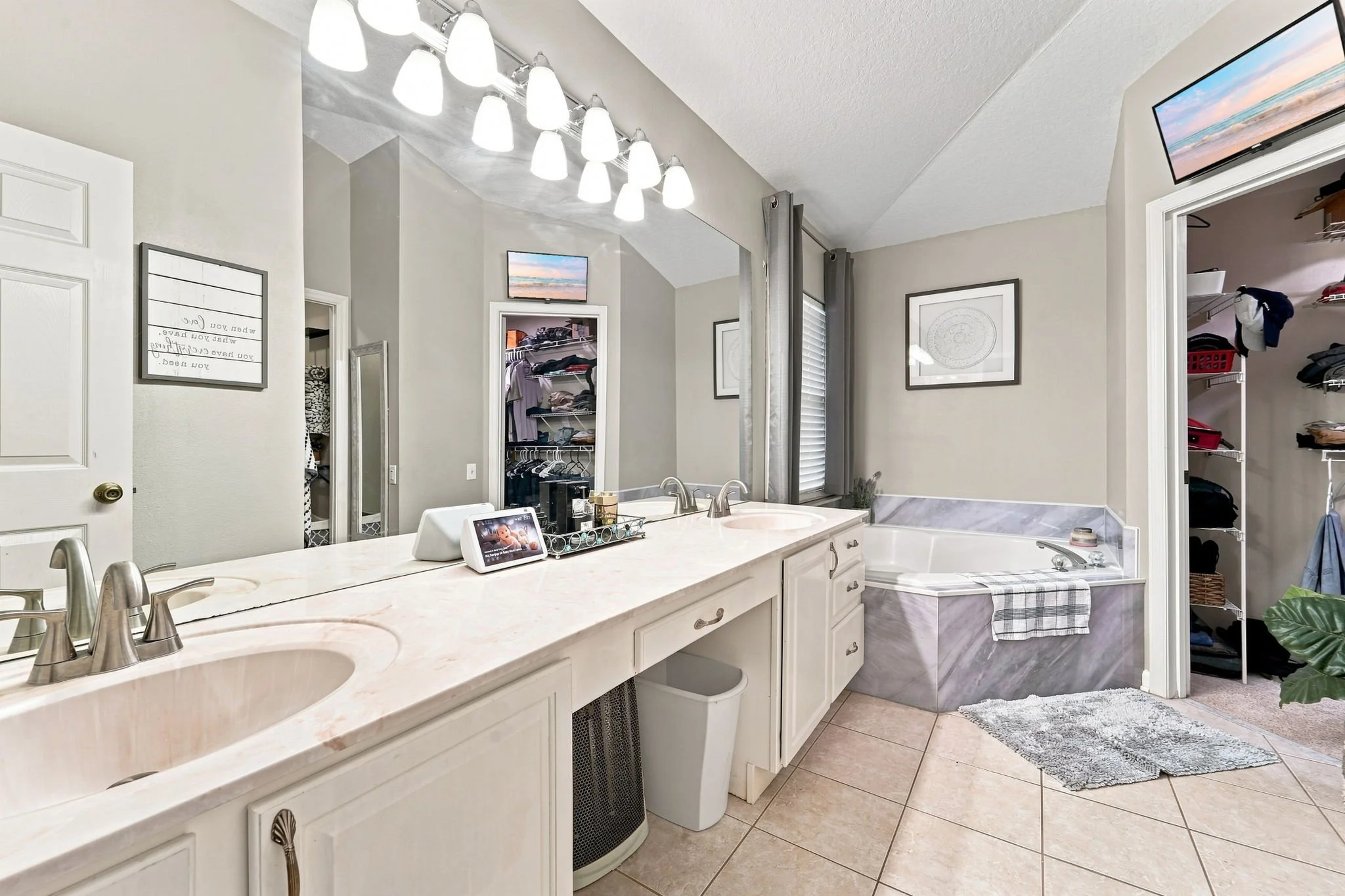06-primary-bath.jpg