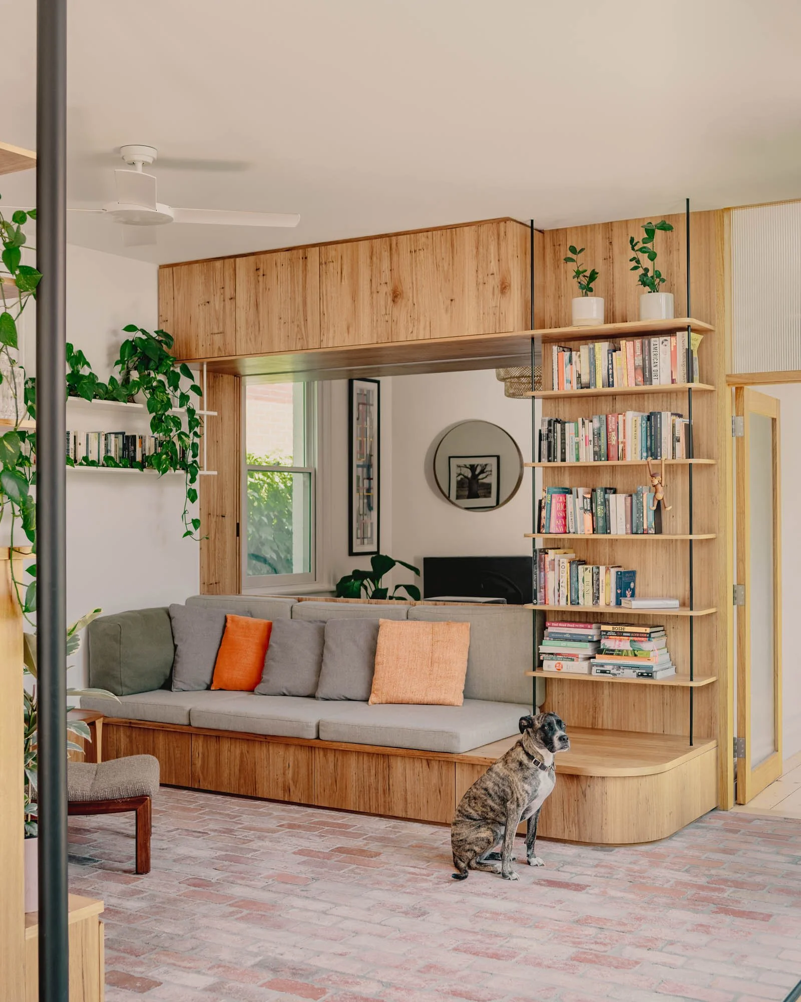 VV-AMA-ERINDALE-17-L.jpg
