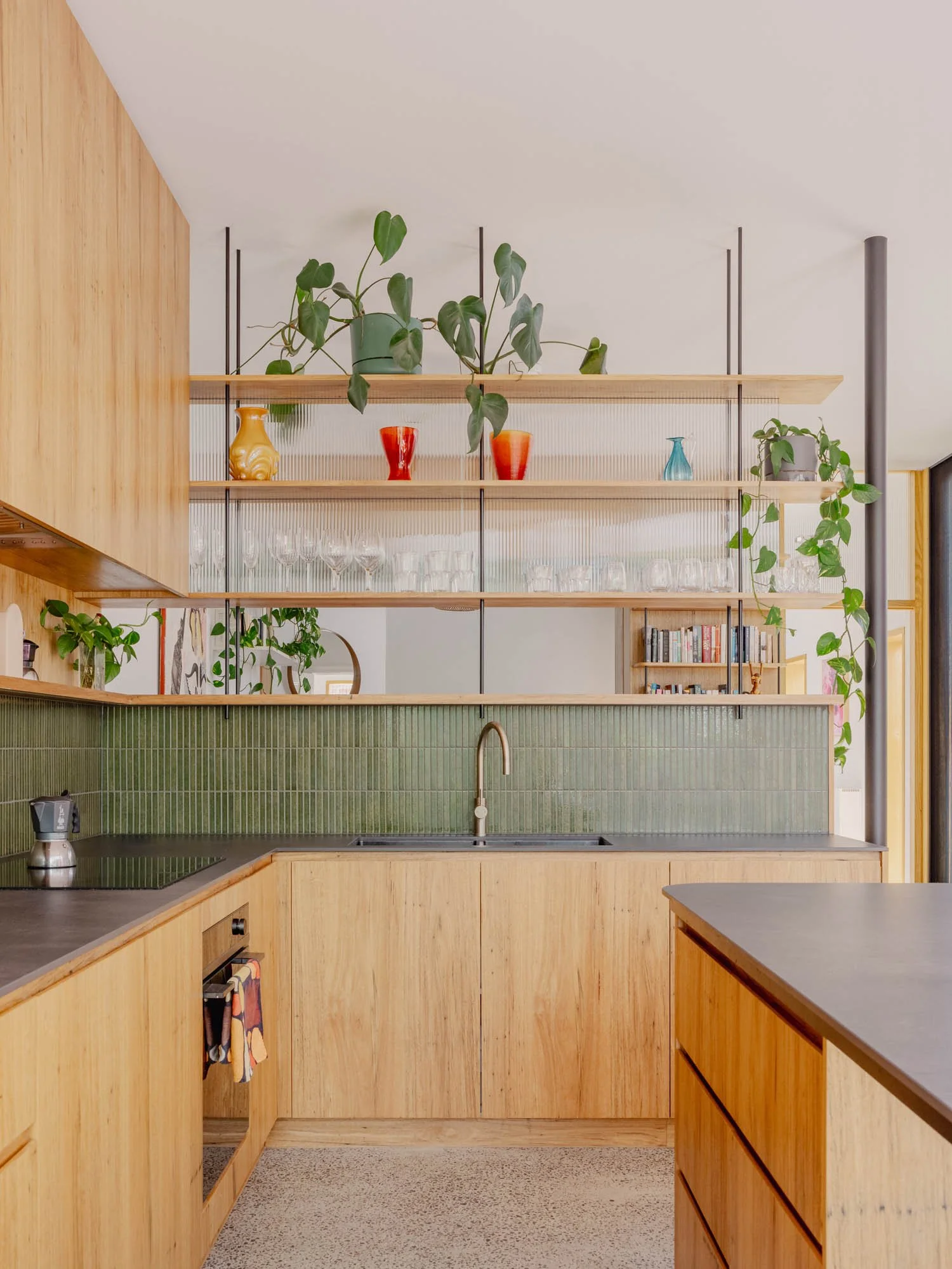 VV-AMA-ERINDALE-25-L.jpg
