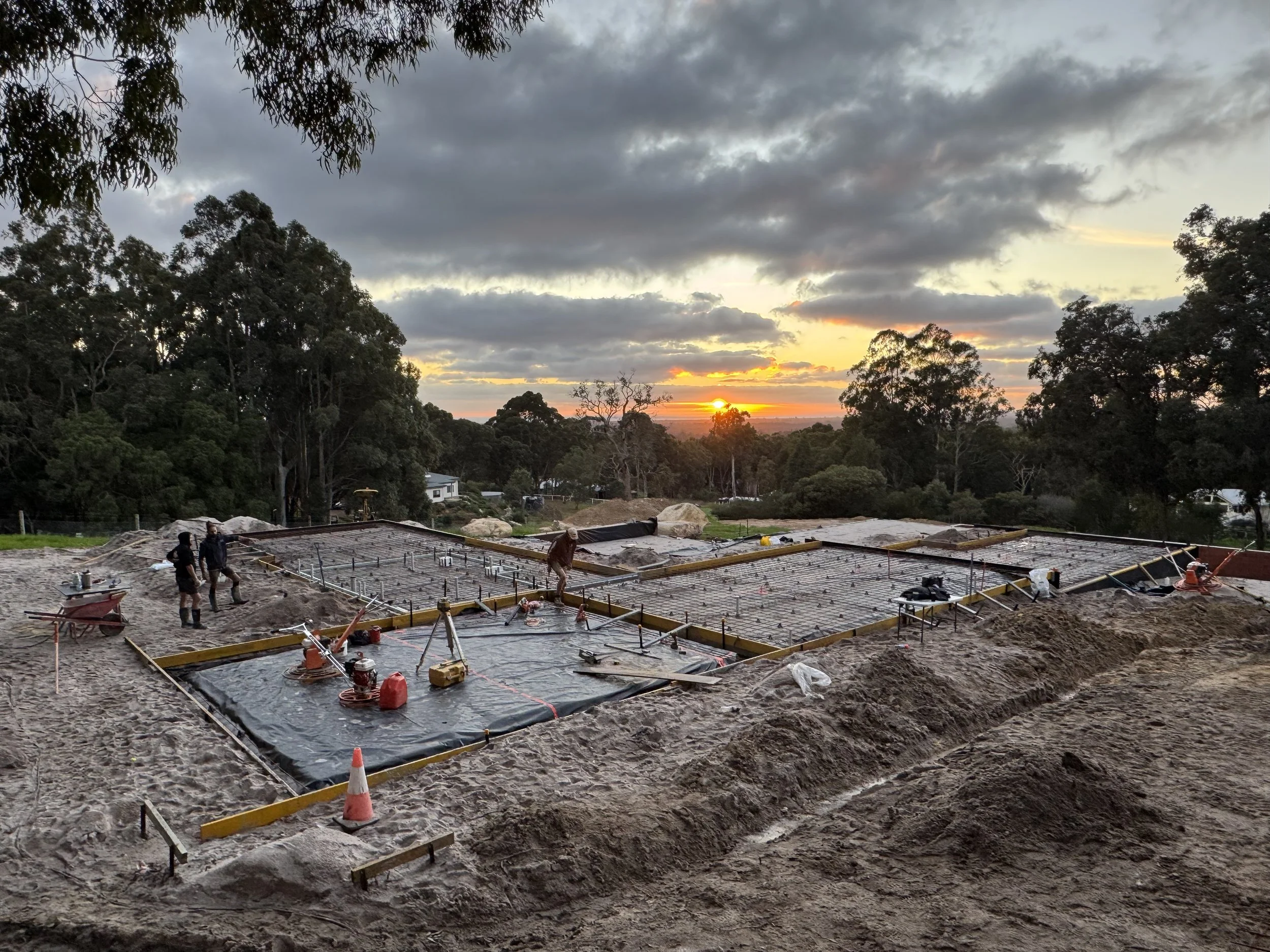 modern-custom-home-built-yallingup-sliding-in-rapida.jpeg