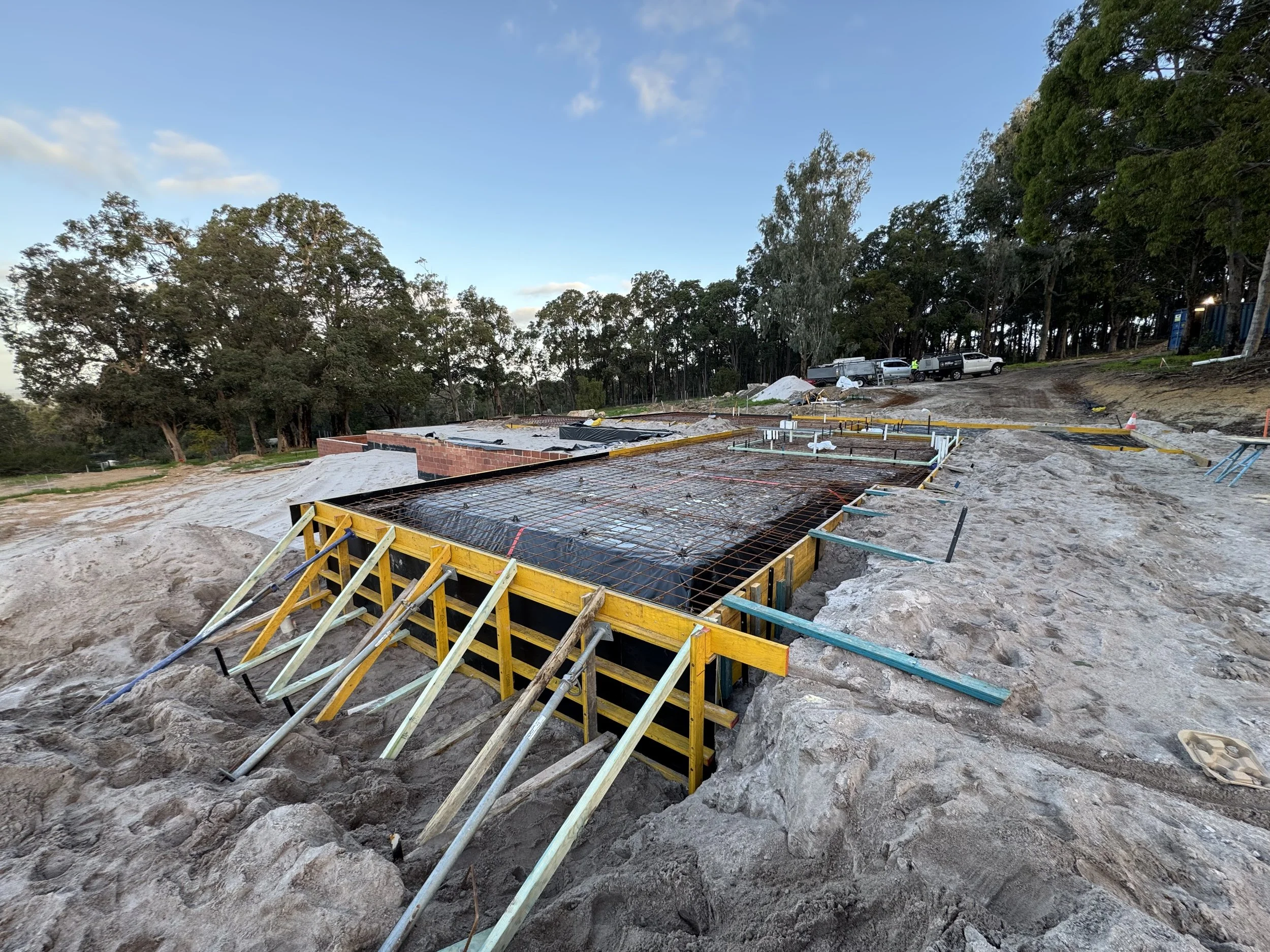 modern-custom-home-built-yallingup-sliding-in-rapida.jpeg