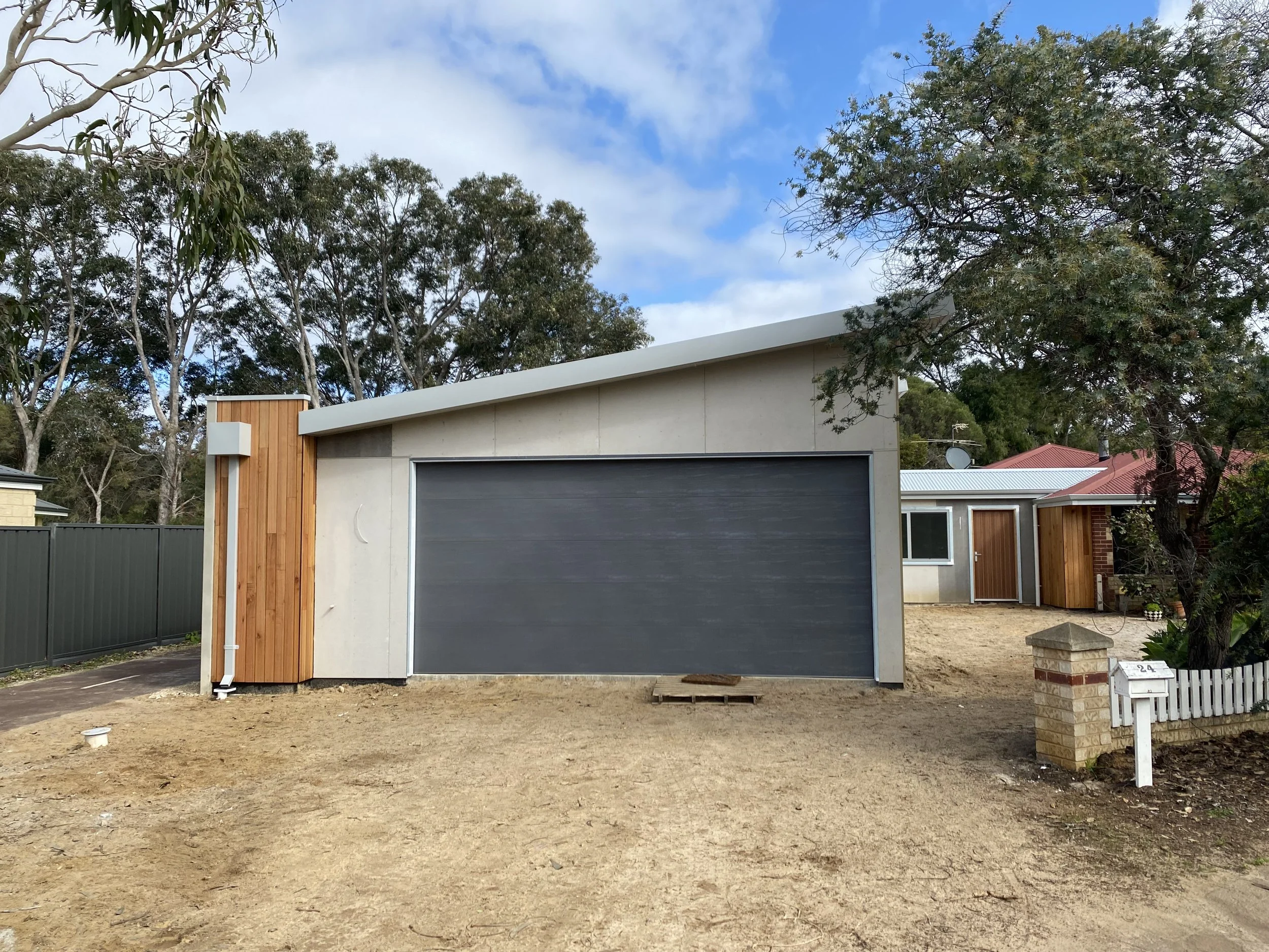 hillier-built-custom-home-project in acasia.jpeg
