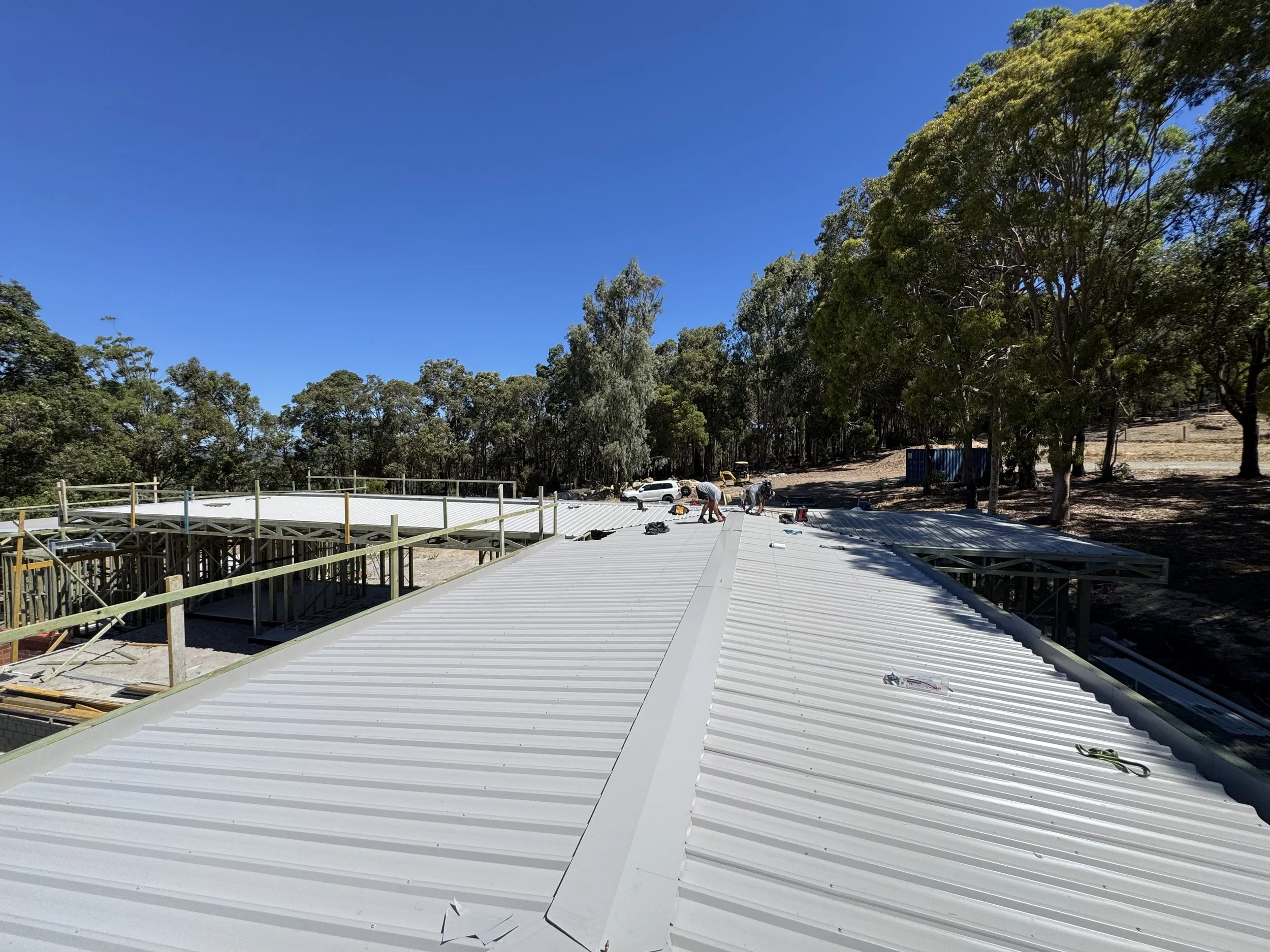 modern-custom-home-built-yallingup-sliding-in-rapida.jpeg