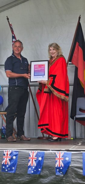 award-1.jpg
