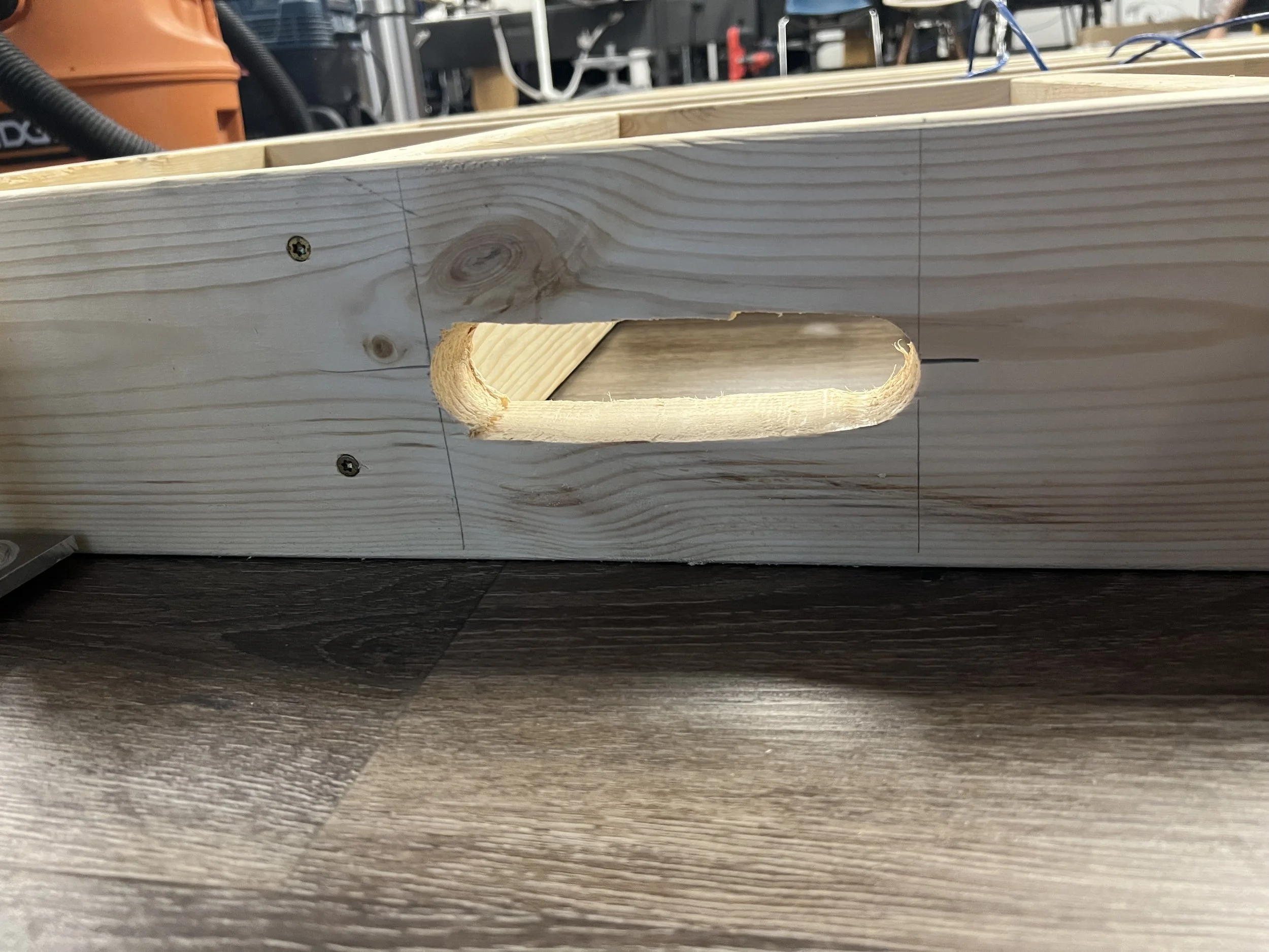 Cutout for bulkhead 2/2