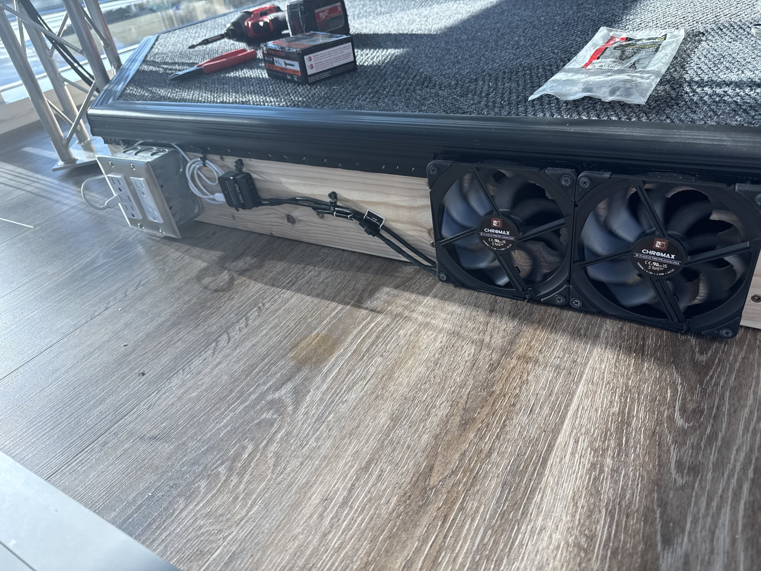 AV Bay Cooling fans