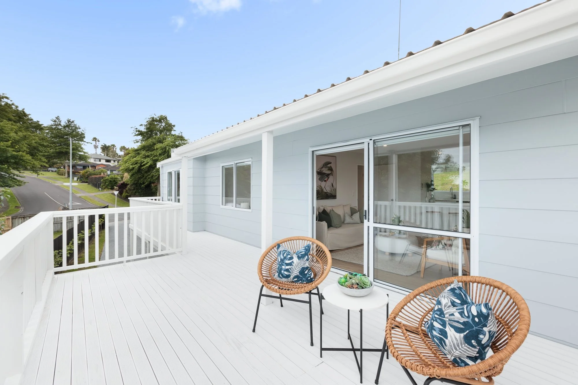 willow_project_completed_white_deck.jpg