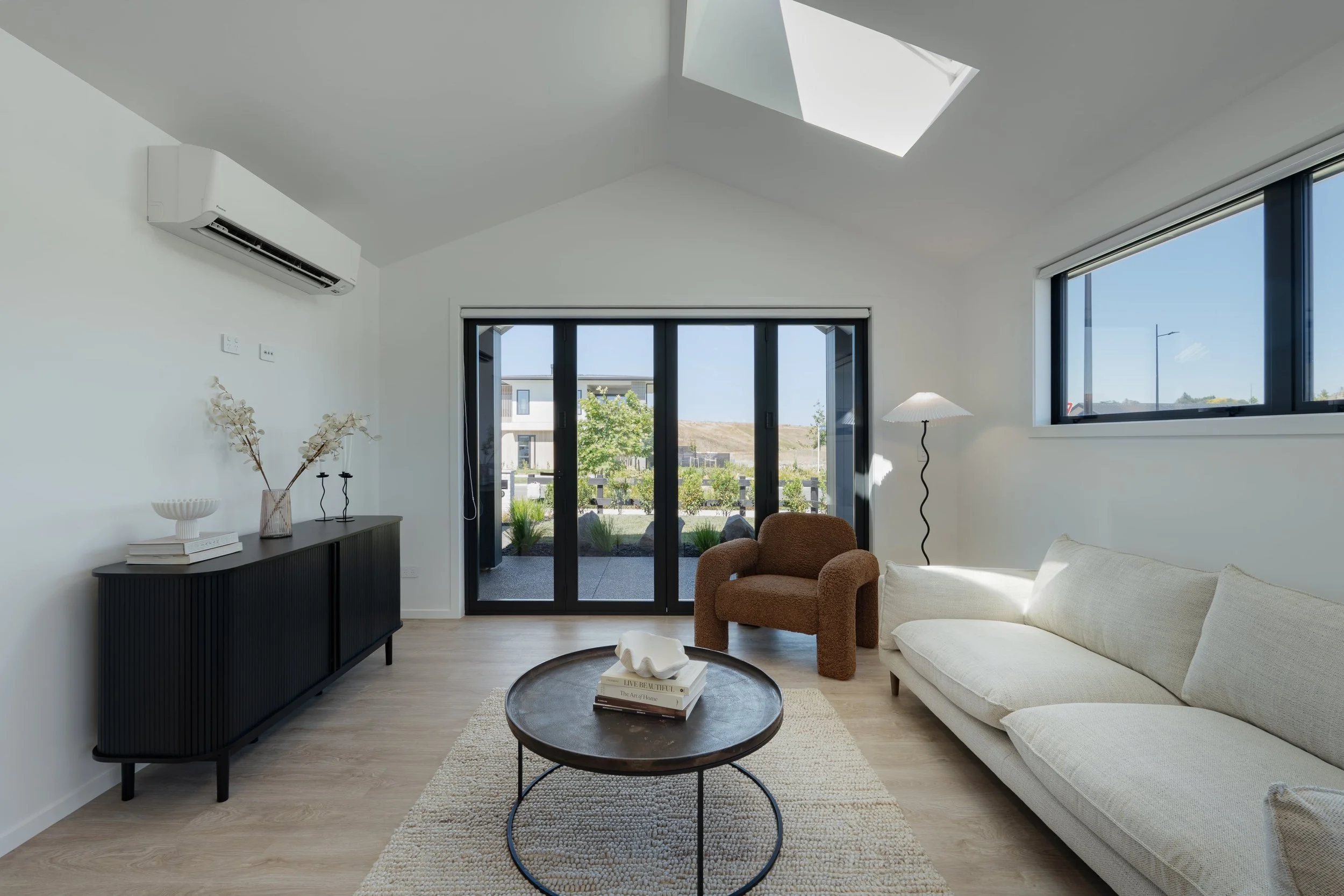 project_sienna_staged_interior_lounge.jpg