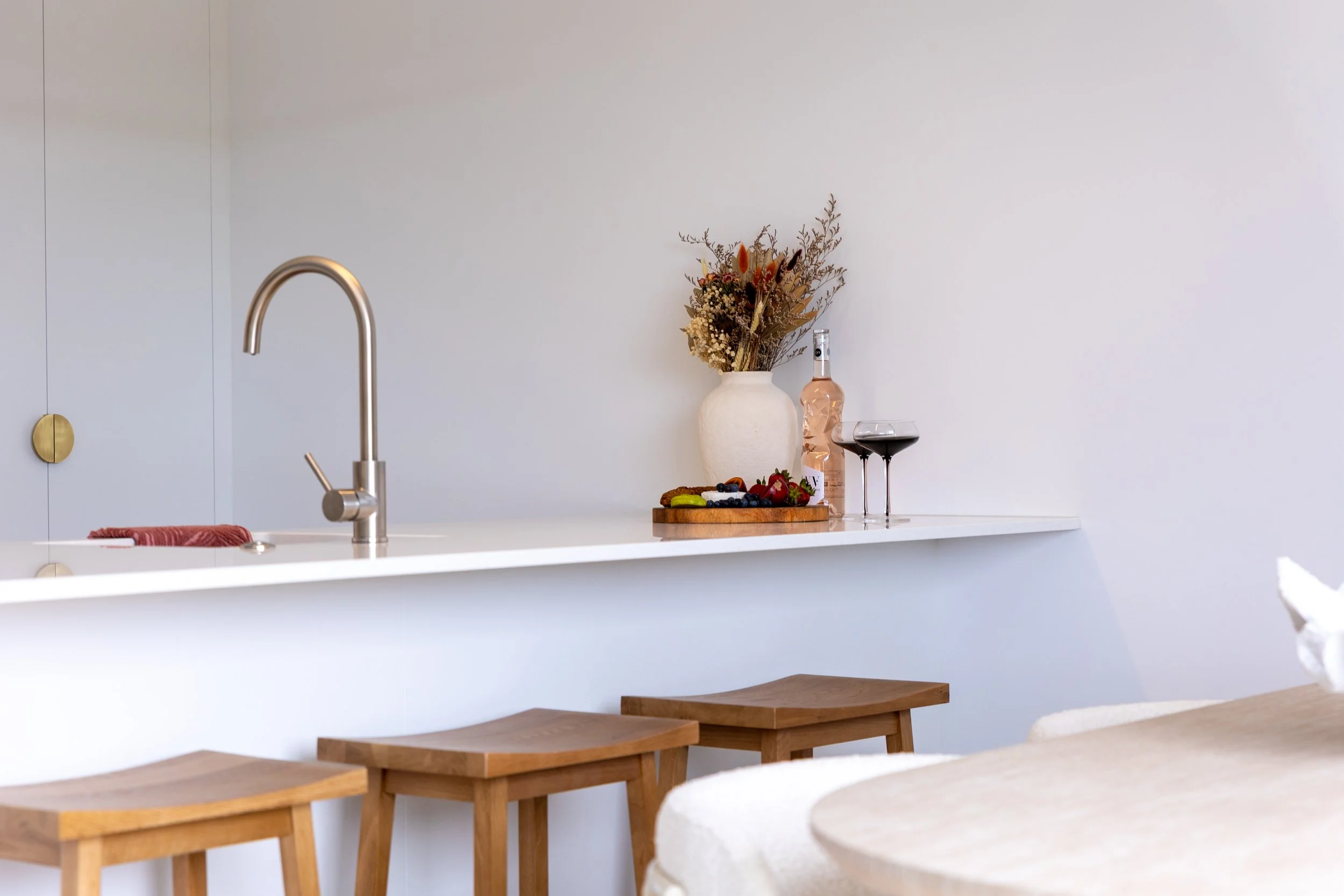the_blush_edit_interior_design_staged_kitchen_stools.jpg