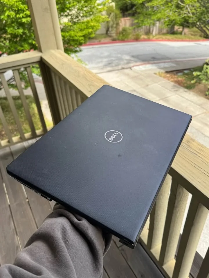 dell 15 back.jpg