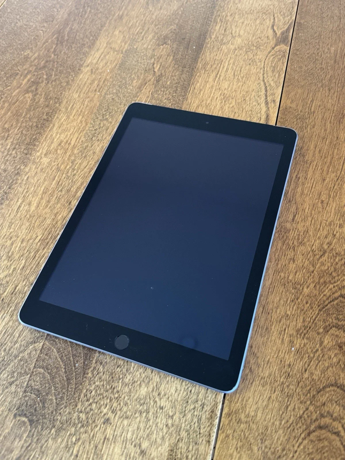 2018 Apple iPad (6th gen) Silver