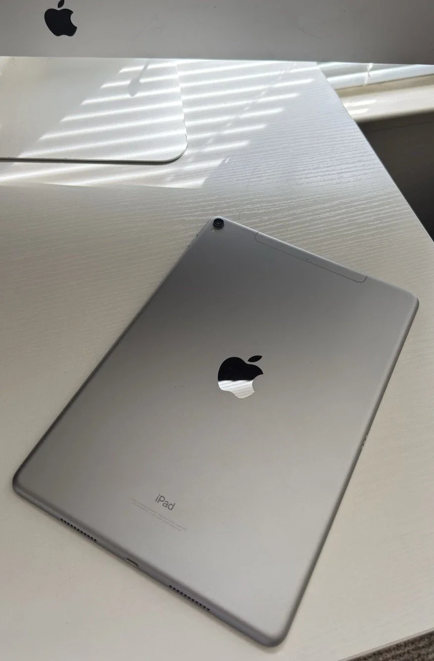 ipad pro table.webp