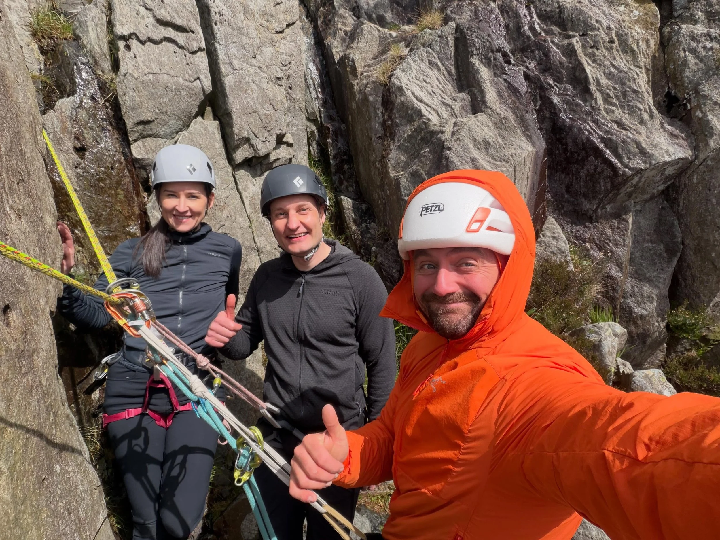 Sunshine and showers for this weeks advanced scrambling course with Dan &amp; Kirsty.

Teaching people to mountaineer using a rope is one of the hardest things we do as instructors. Not only does it require a solid understanding of the mechanics of p