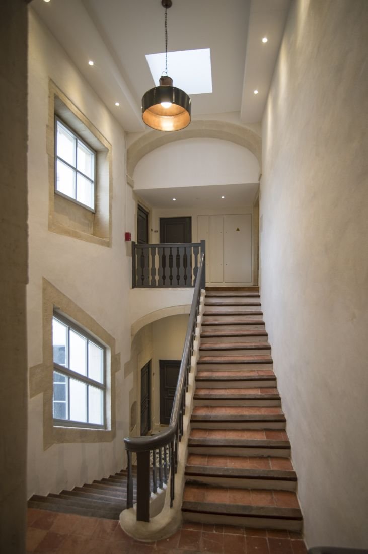 low_03_ARLES_10 rue du Seminaire_ESCALIER_DSC_2517.JPG.jpg