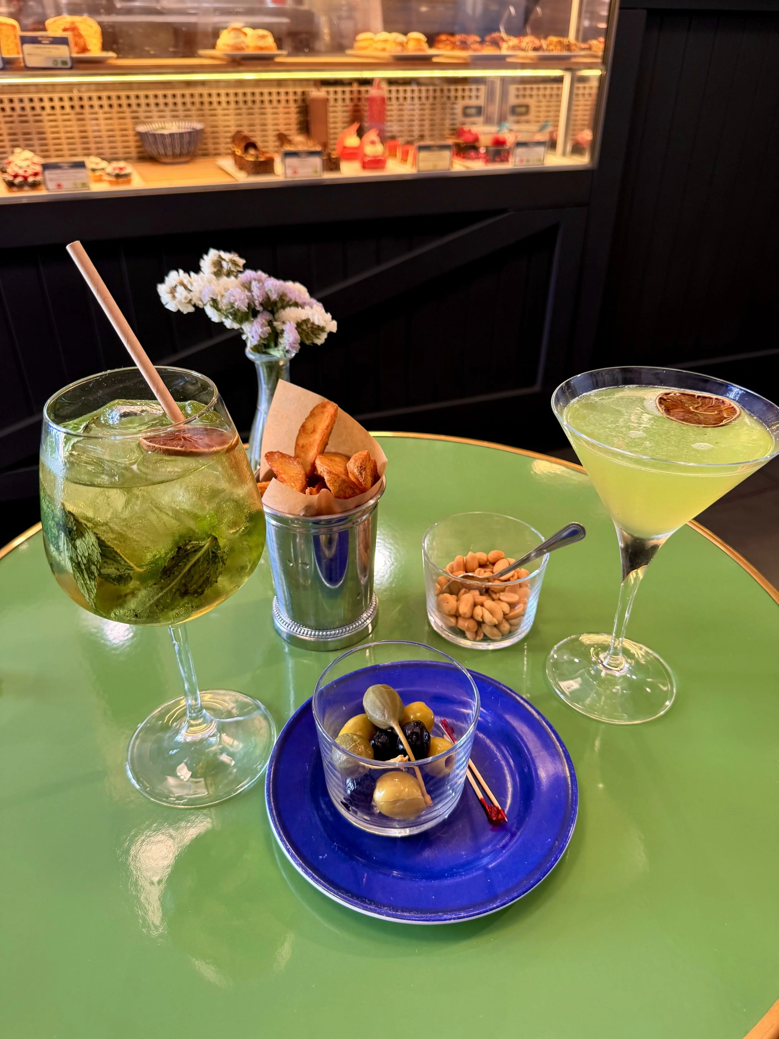 Stylish aperitivo