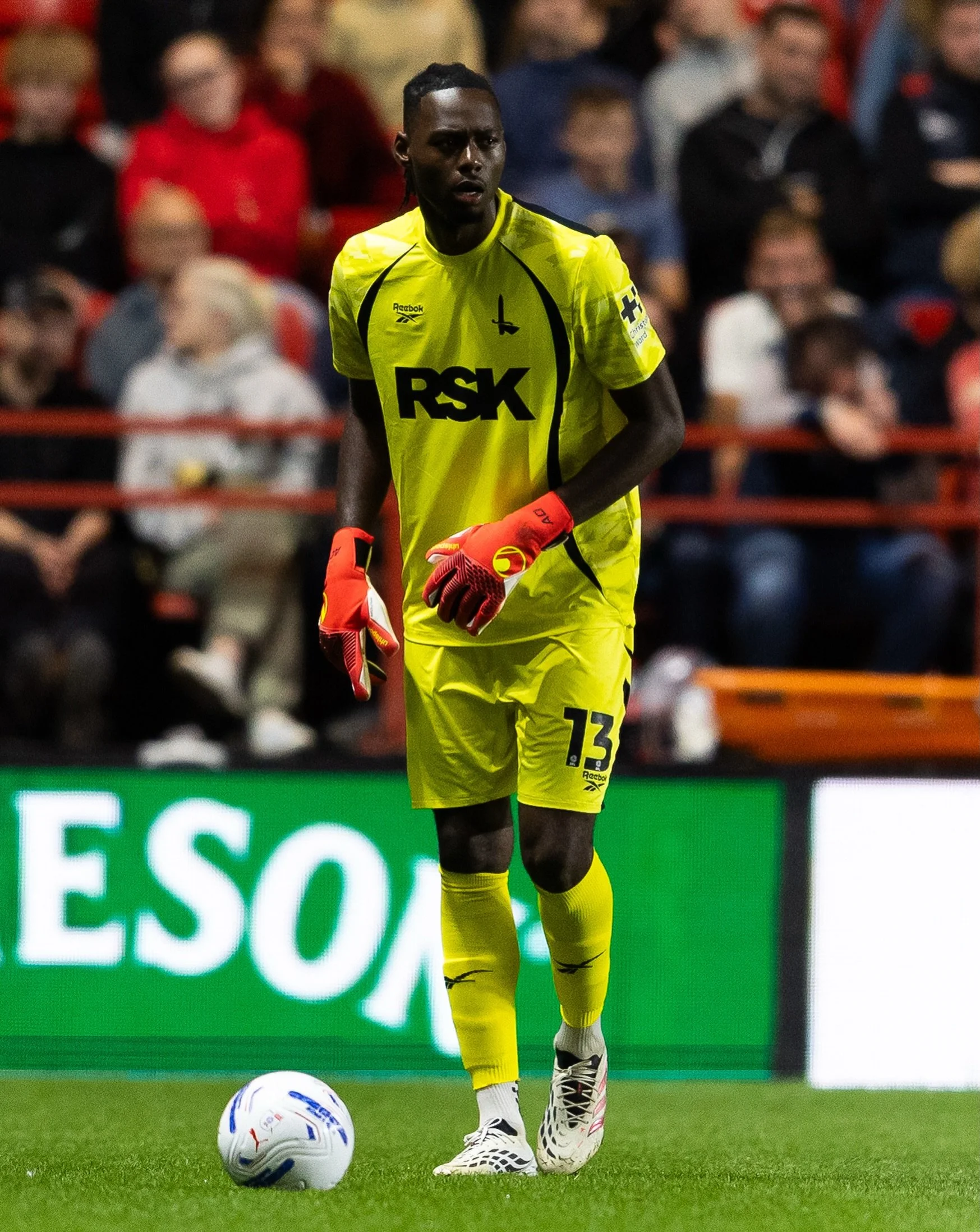 Consecutive clean sheets for @_arthurokonkwo ⛔️

Arthur kept QPR at bay in the week and shut Portsmouth out on Saturday, which makes it three clean sheets from six since joining Charlton on loan from Wrexham 💪

Arthur is currently ranked in the top 