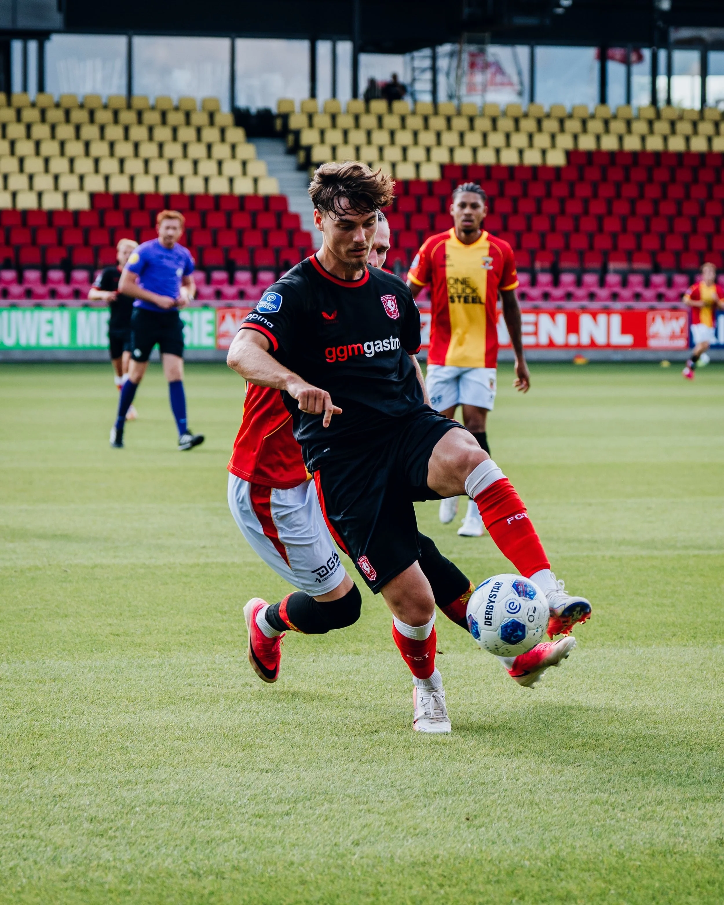 Life so far in 🇳🇱 with @fctwente with @just_michal05 👊📈