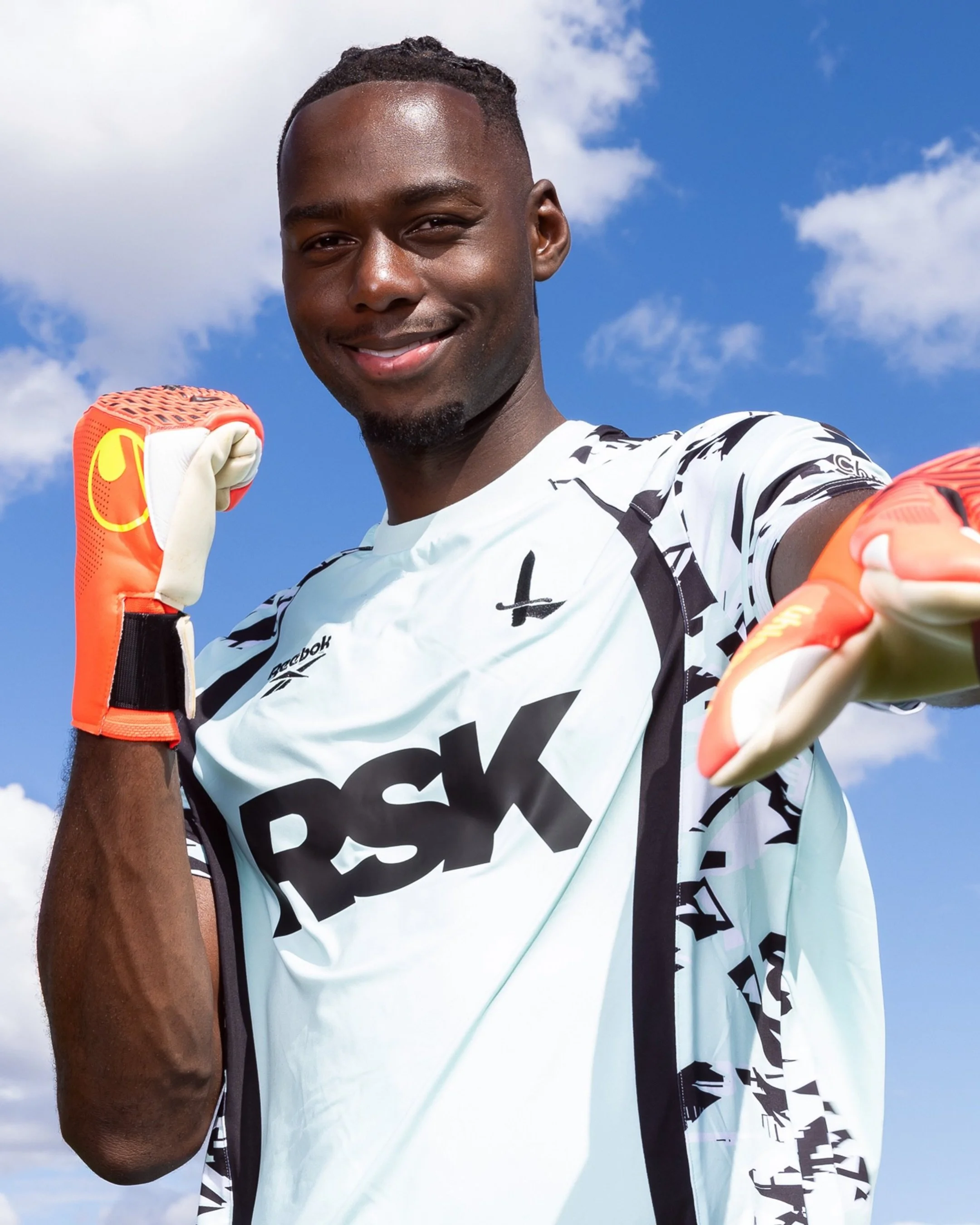 A landmark appearance at the weekend for @_arthurokonkwo . 👏

5️⃣0️⃣🆙 in the Championship for Arthur, between Wrexham and Charlton. More to come! 💪