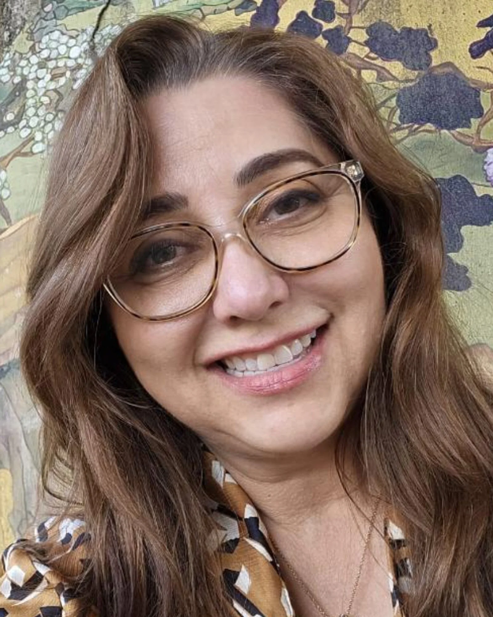 Nora Díaz at the AI in Translation Summit. The AI in Translation Summit is a FREE virtual event for translators ready to grow their business, protect their values, and work with AI… on their terms.