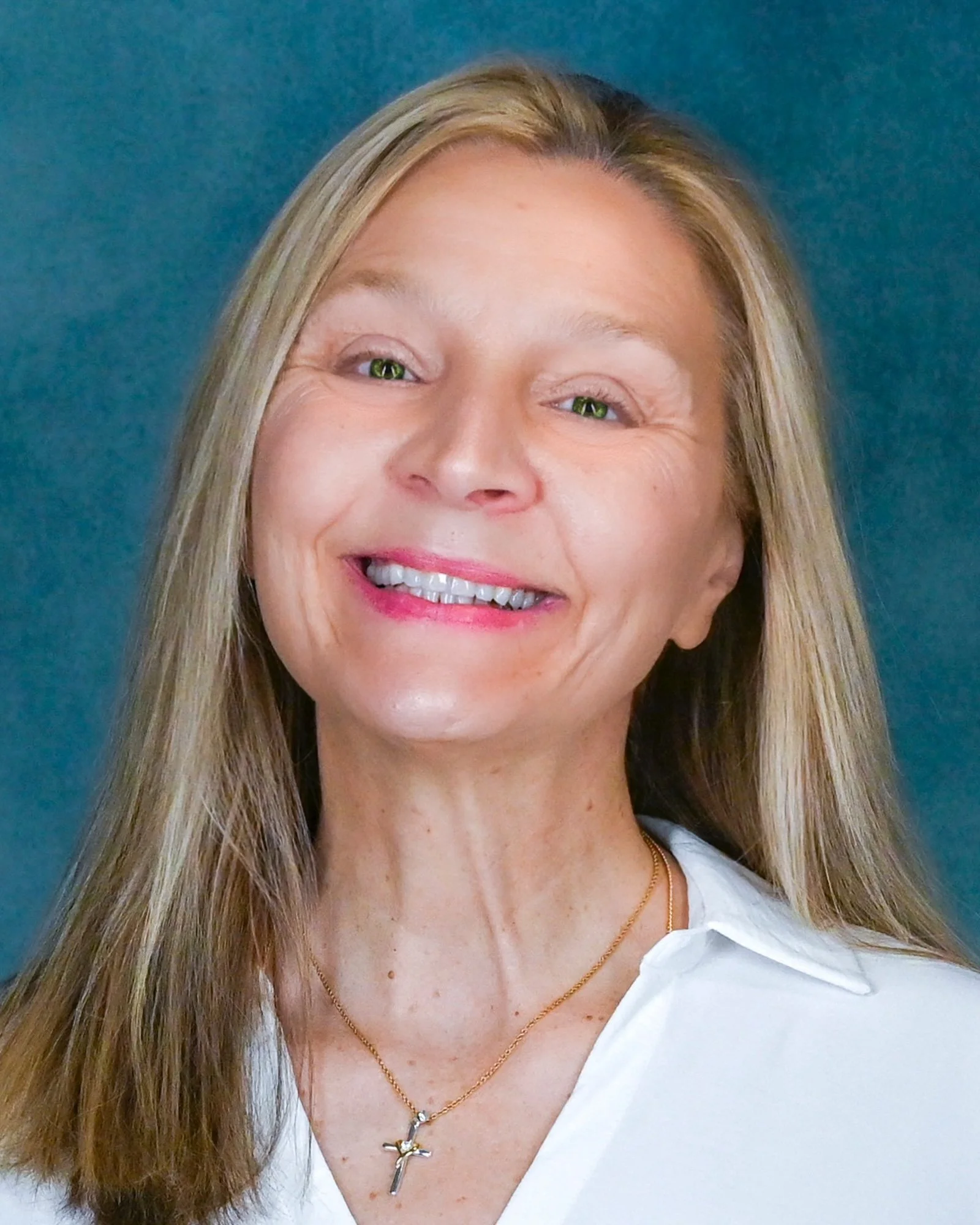A portrait of Bridget Hylak, one of the speakers at the AI translation summit. The AI in Translation Summit is a FREE virtual event for translators diving deep into the industry-specific aspects of AI so you can stay relevant, and thrive