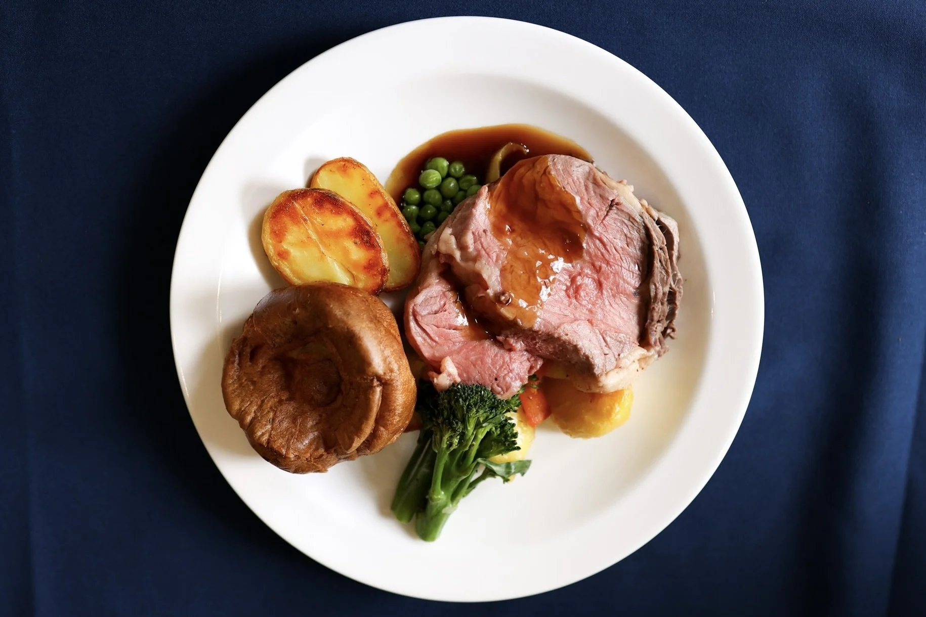 87 Barts Carvery87 Barts Close Carvey Lunch.jpeg