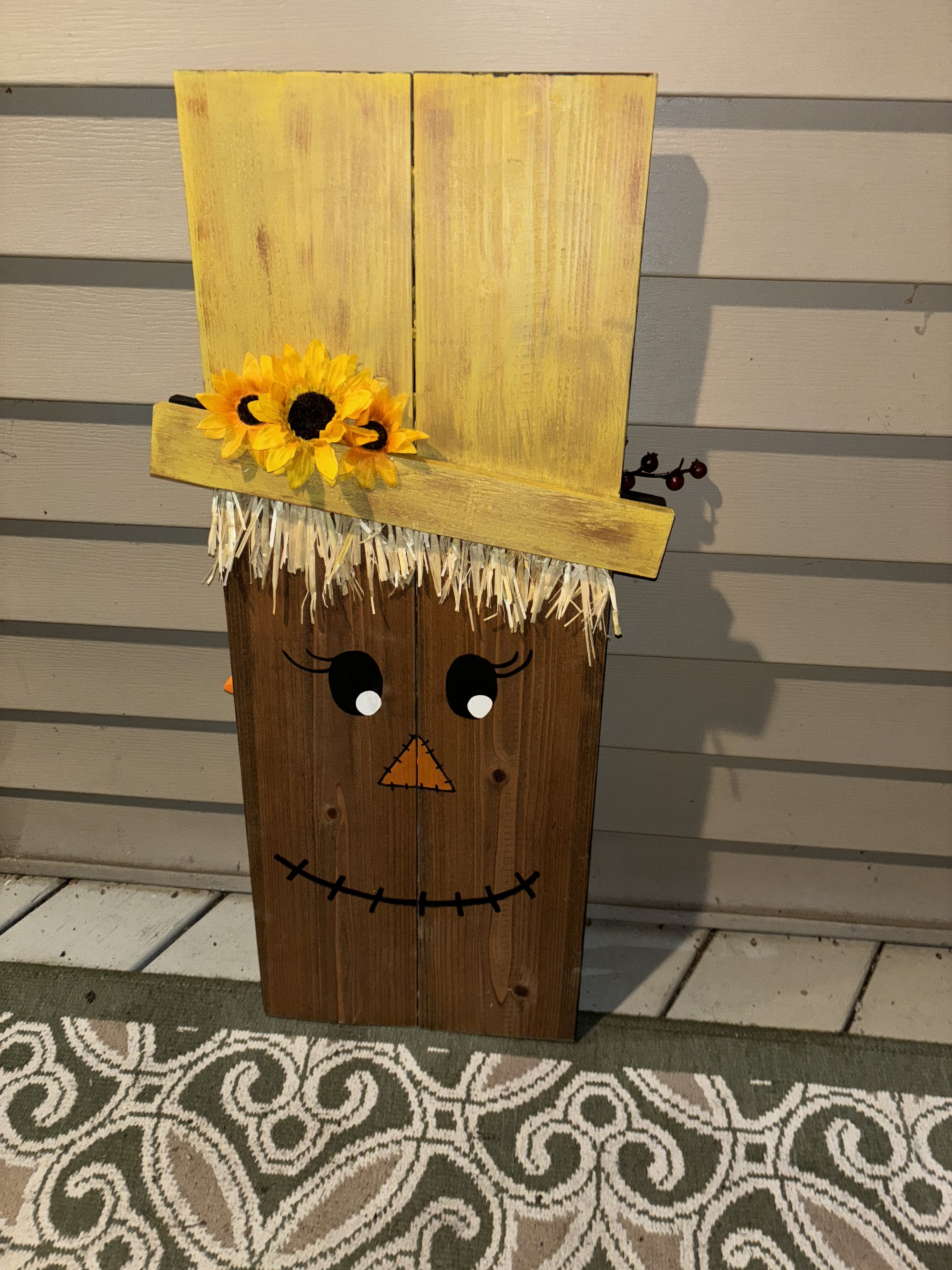 Reversible Porch Leaner Scarecrow Side (1).JPG