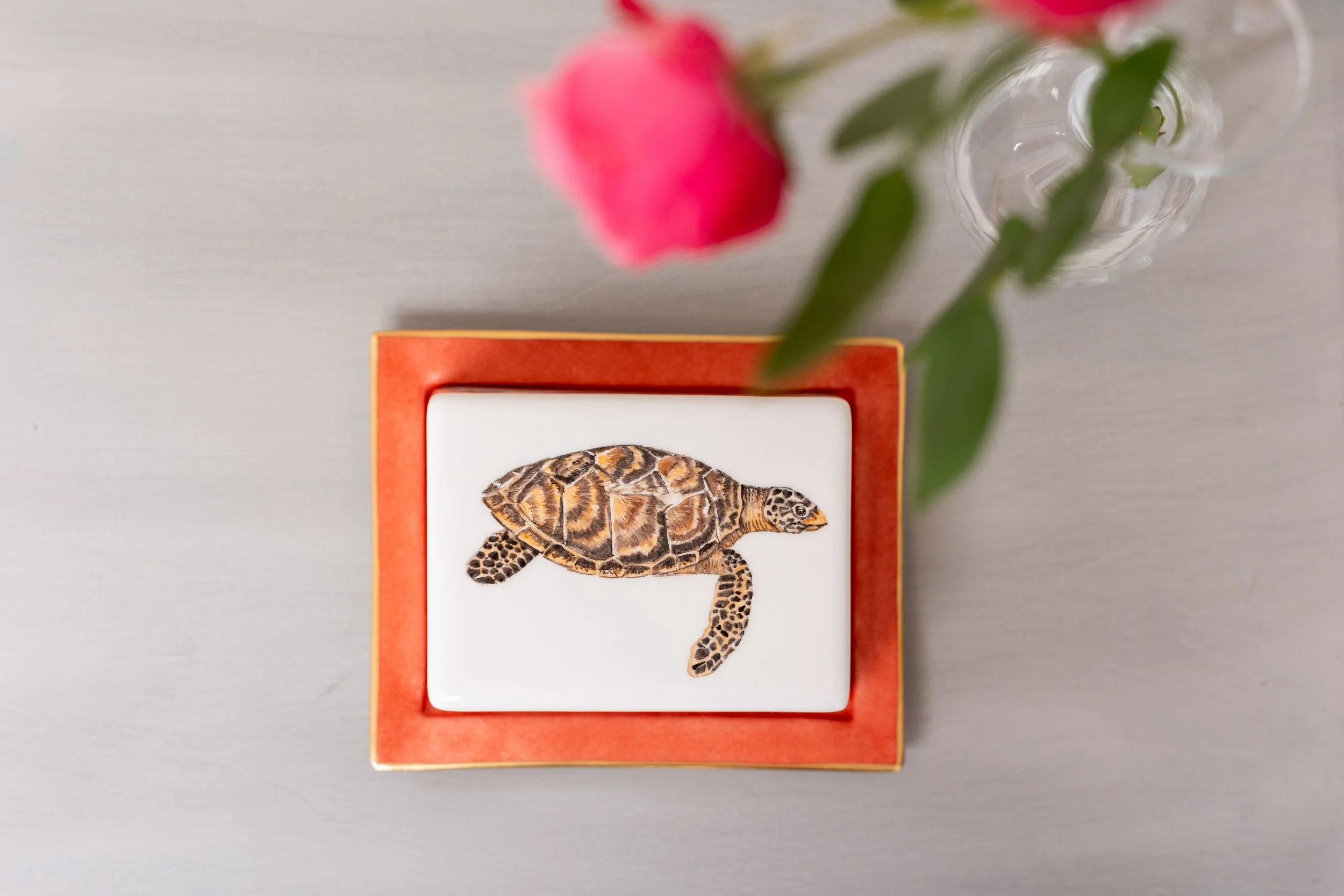 Butterdose mit Schildkrötenmotiv