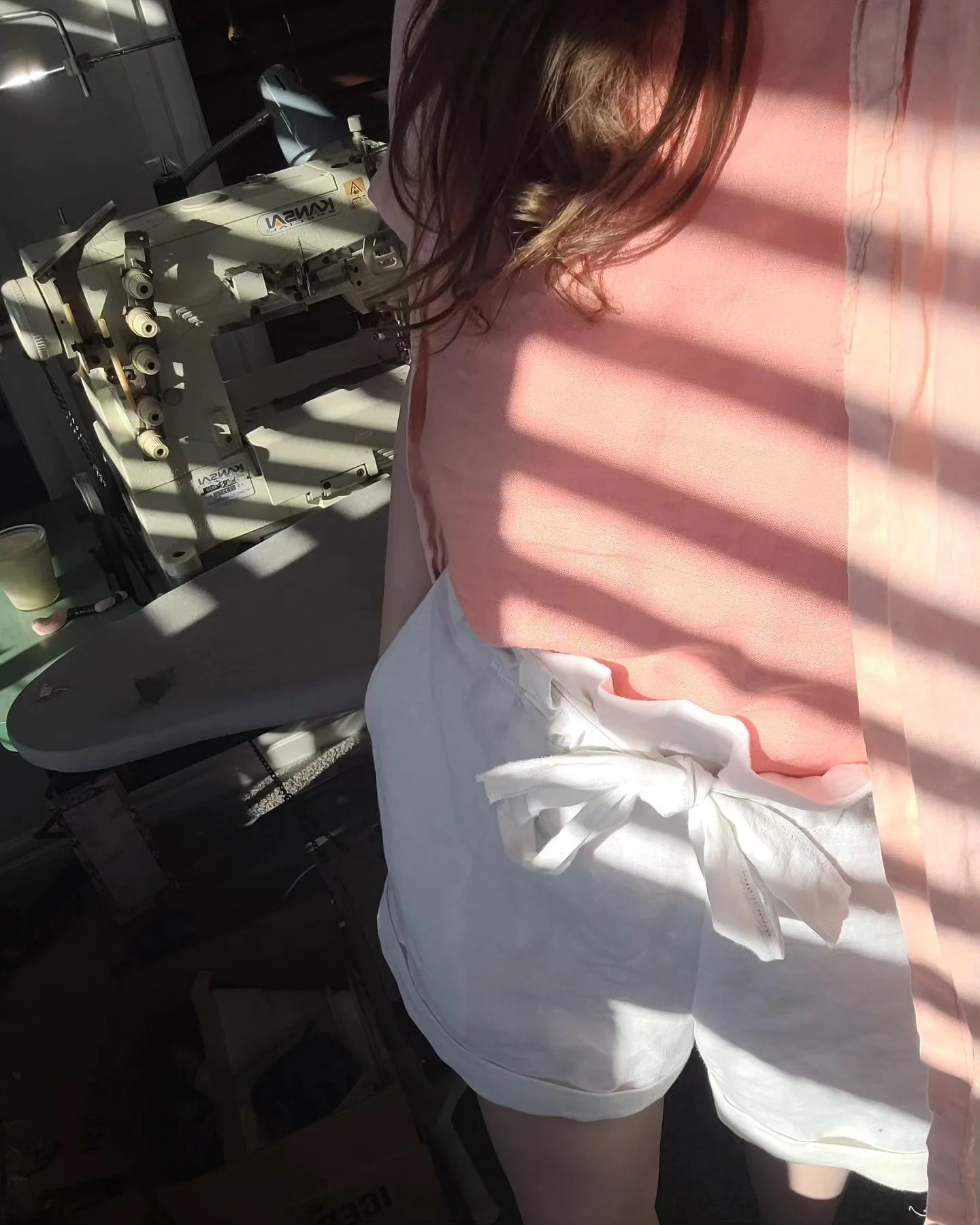 High-waist Spring Linen Shorts 🌸

-elastic &amp; tie waist
-pockets
-thick hemline
-these are size L

#linen #lightweight #spring #2025