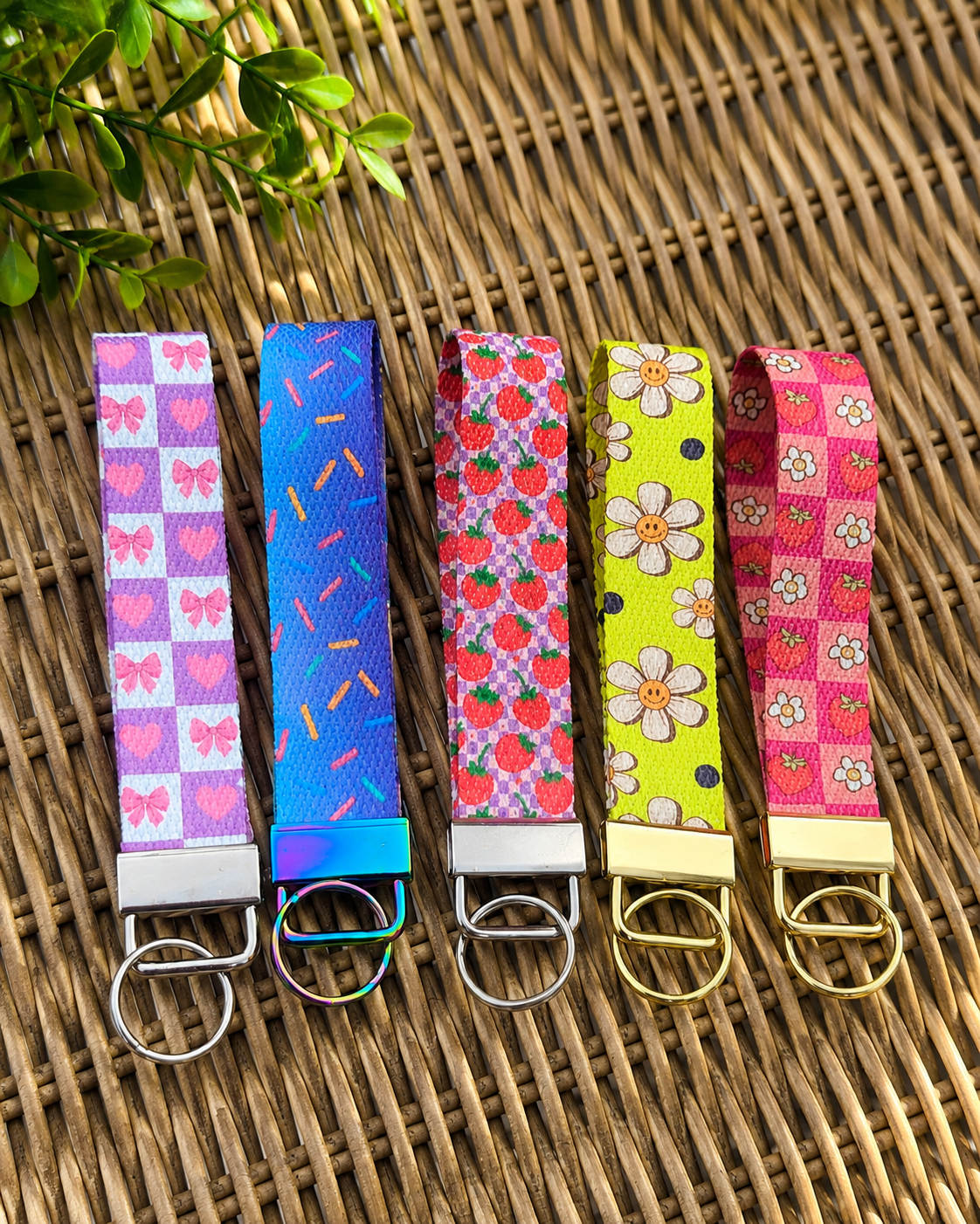Wristlet keychains