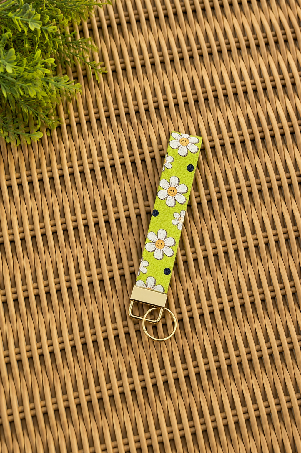 Wristlet keychains