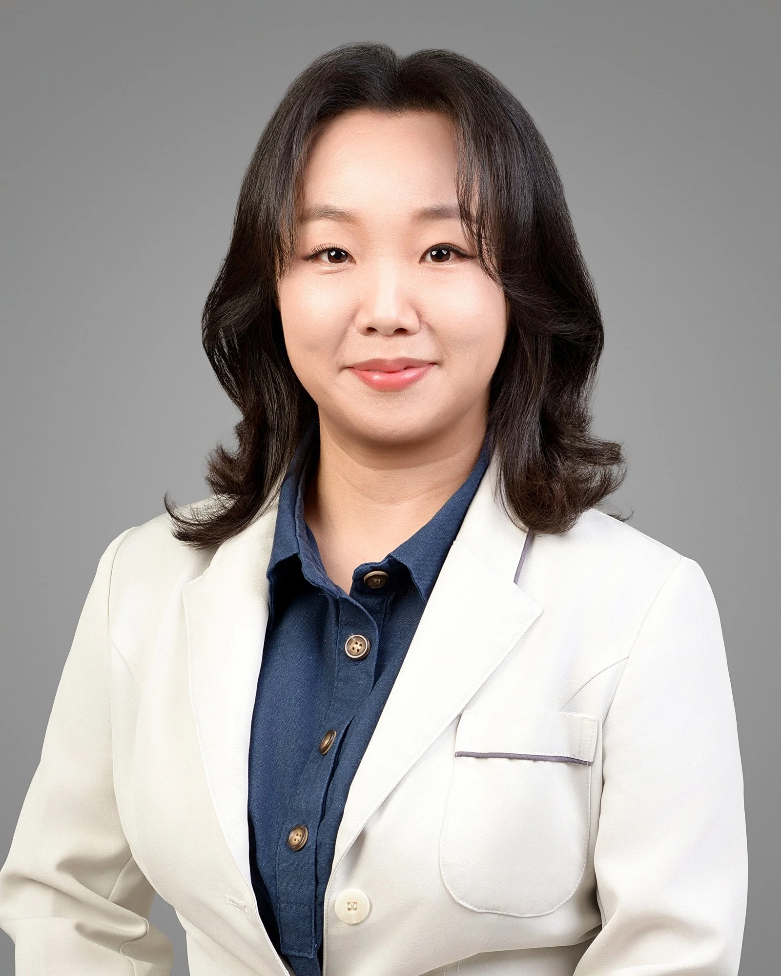biz_headshot_025.jpg