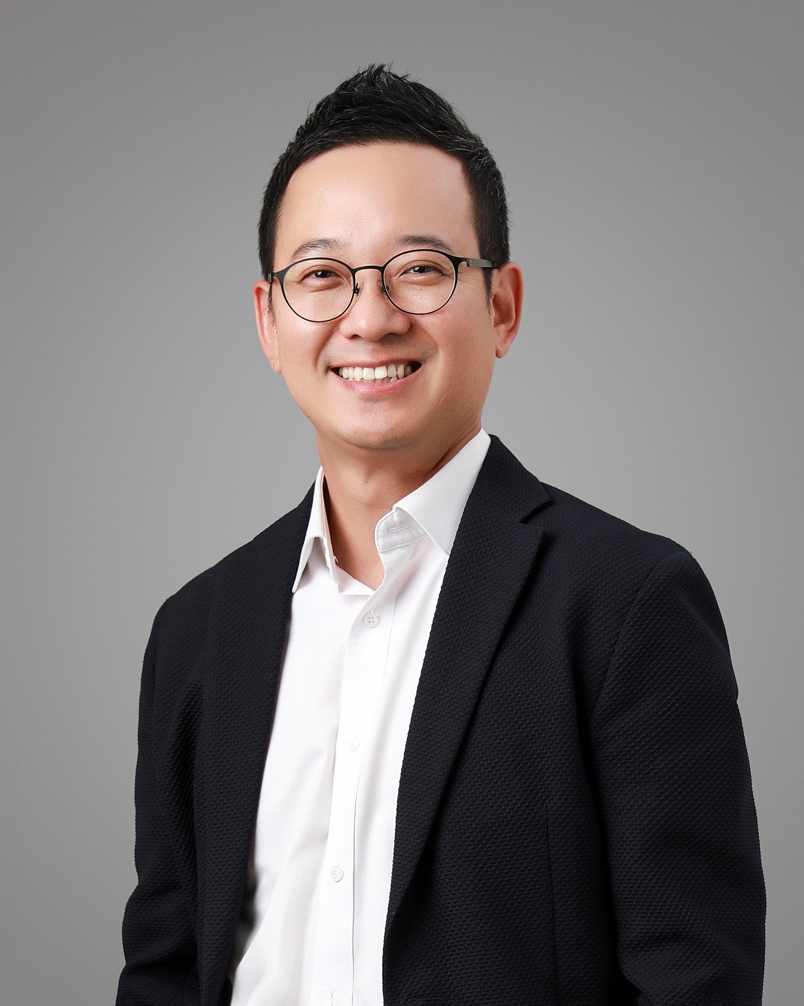 biz_headshot_021.jpg