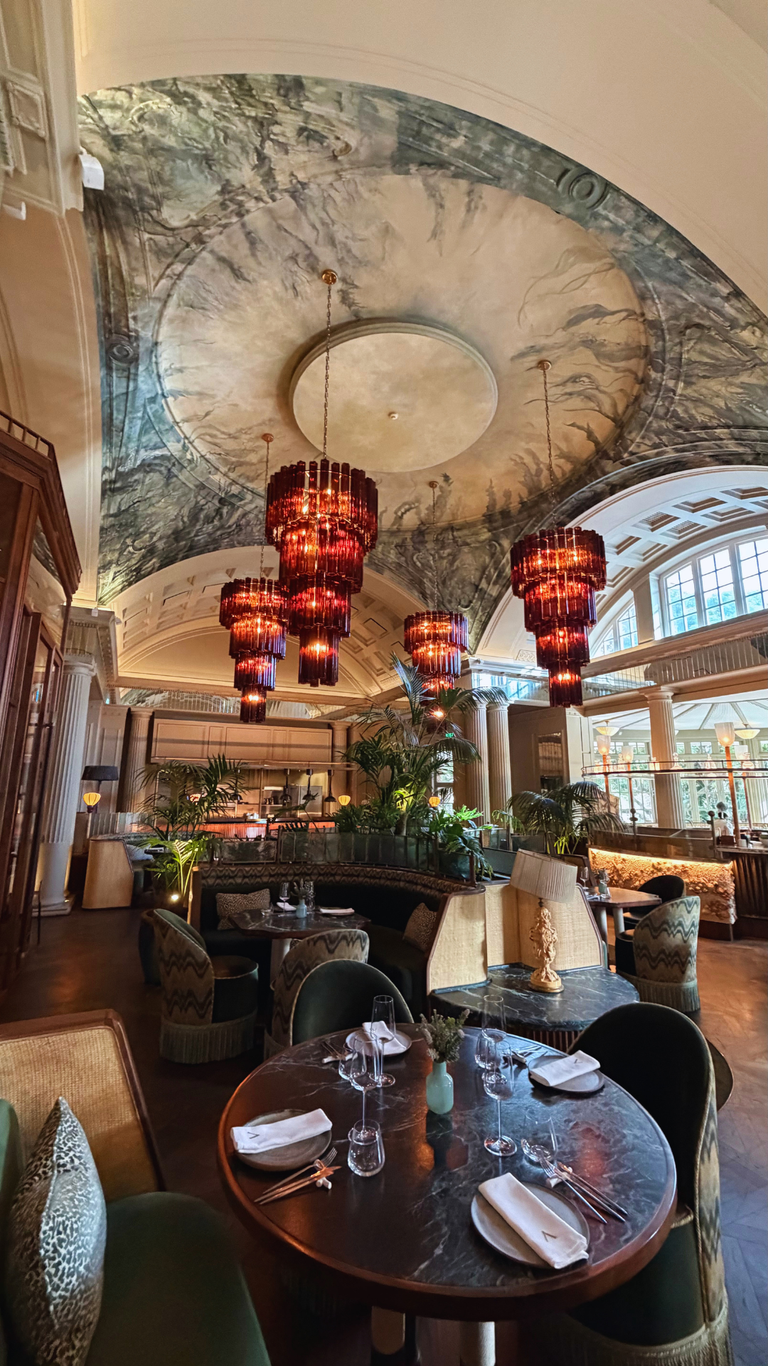 Luxury dining experiences at the Mount Nelson